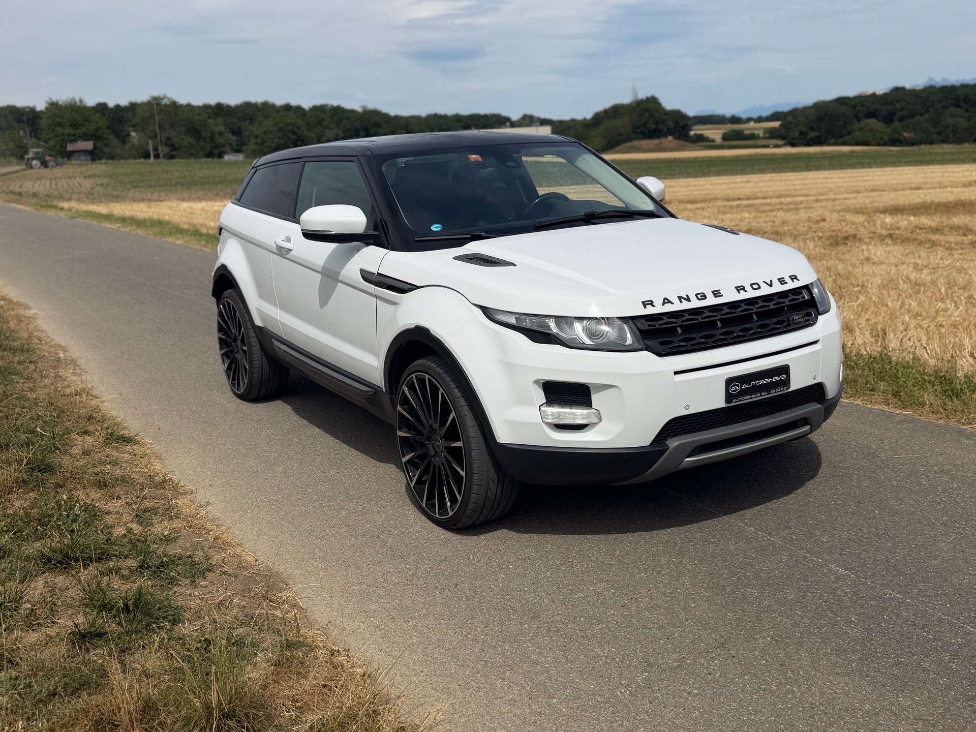LAND ROVER Range Rover Evoque 2.2 TD4 Pure AT6-image-3