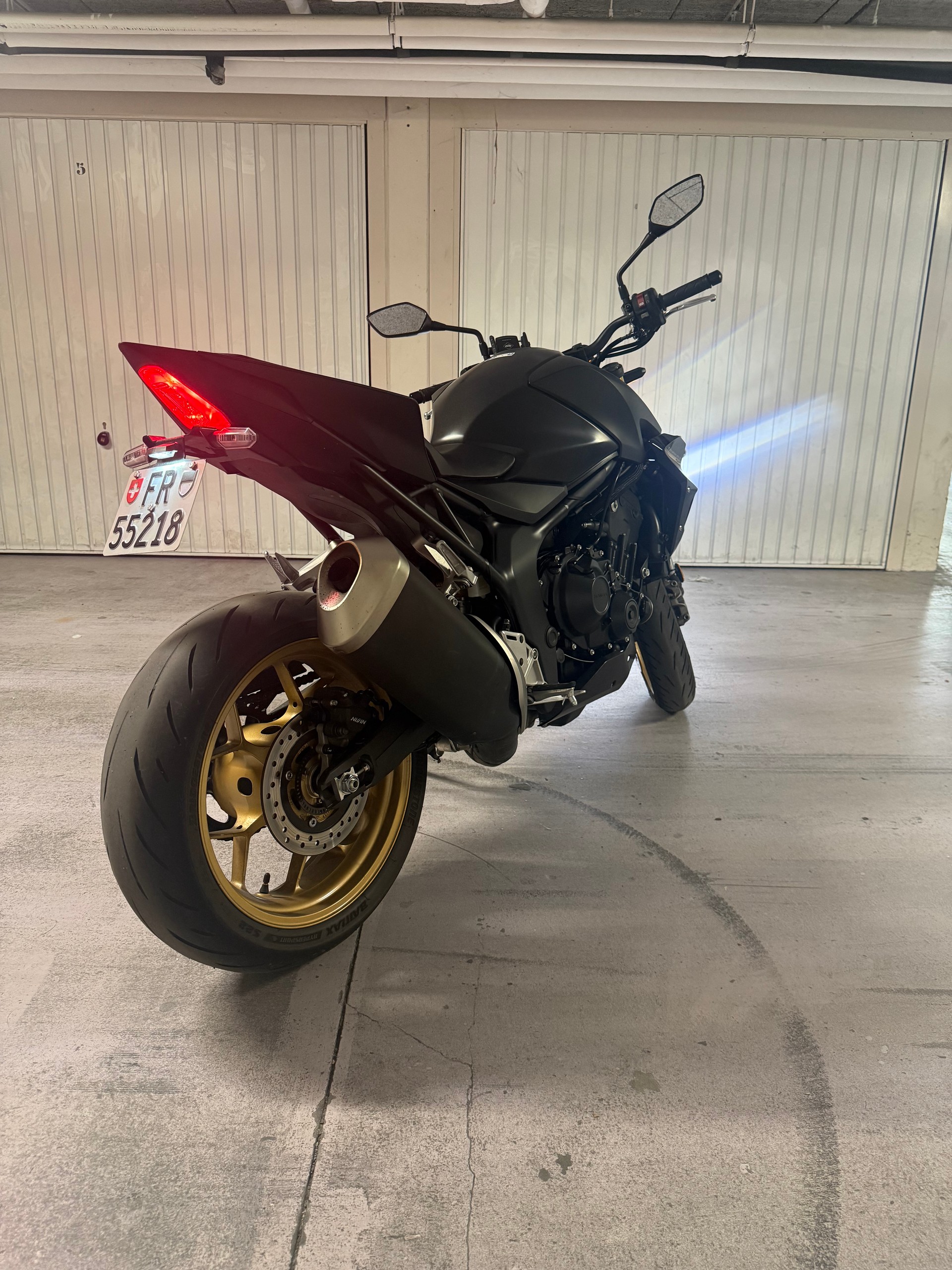 HONDA CB 1000 Hornet SP-image-1