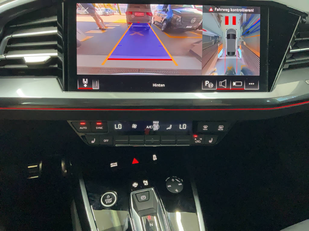 AUDI Q4 e-tron Sportback 50 quattro-image-12