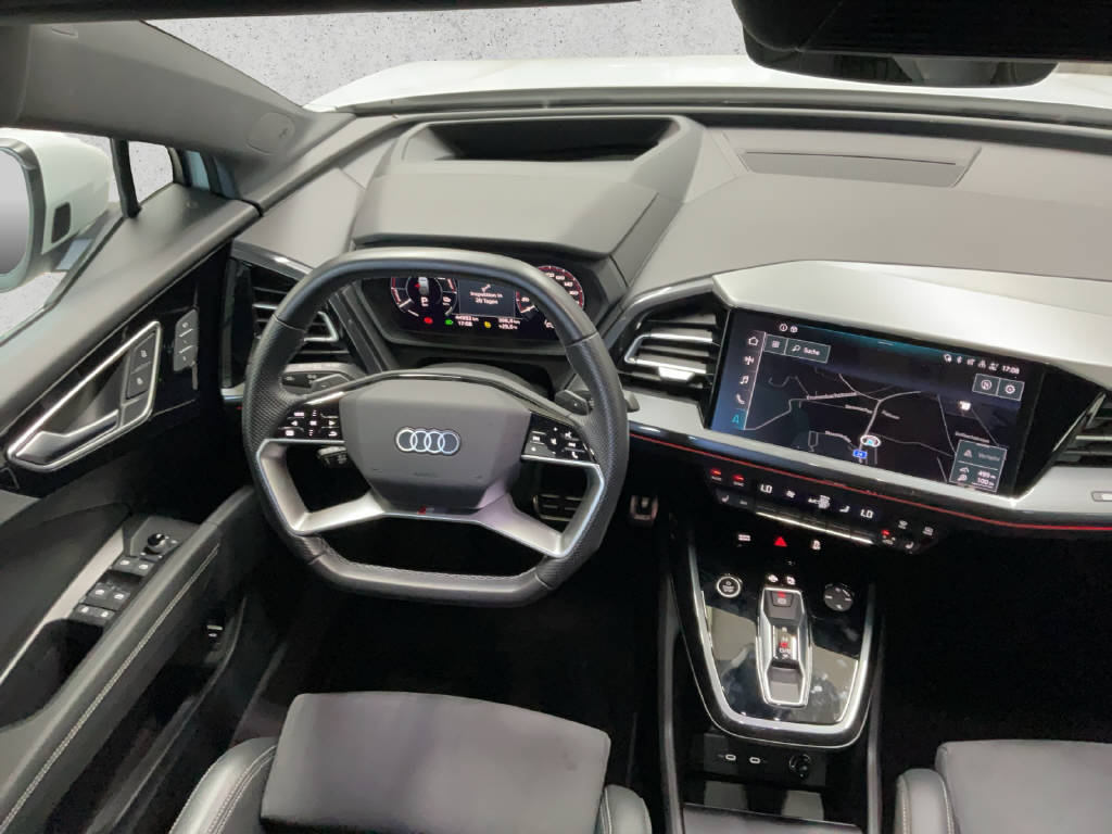 AUDI Q4 e-tron Sportback 50 quattro-image-10