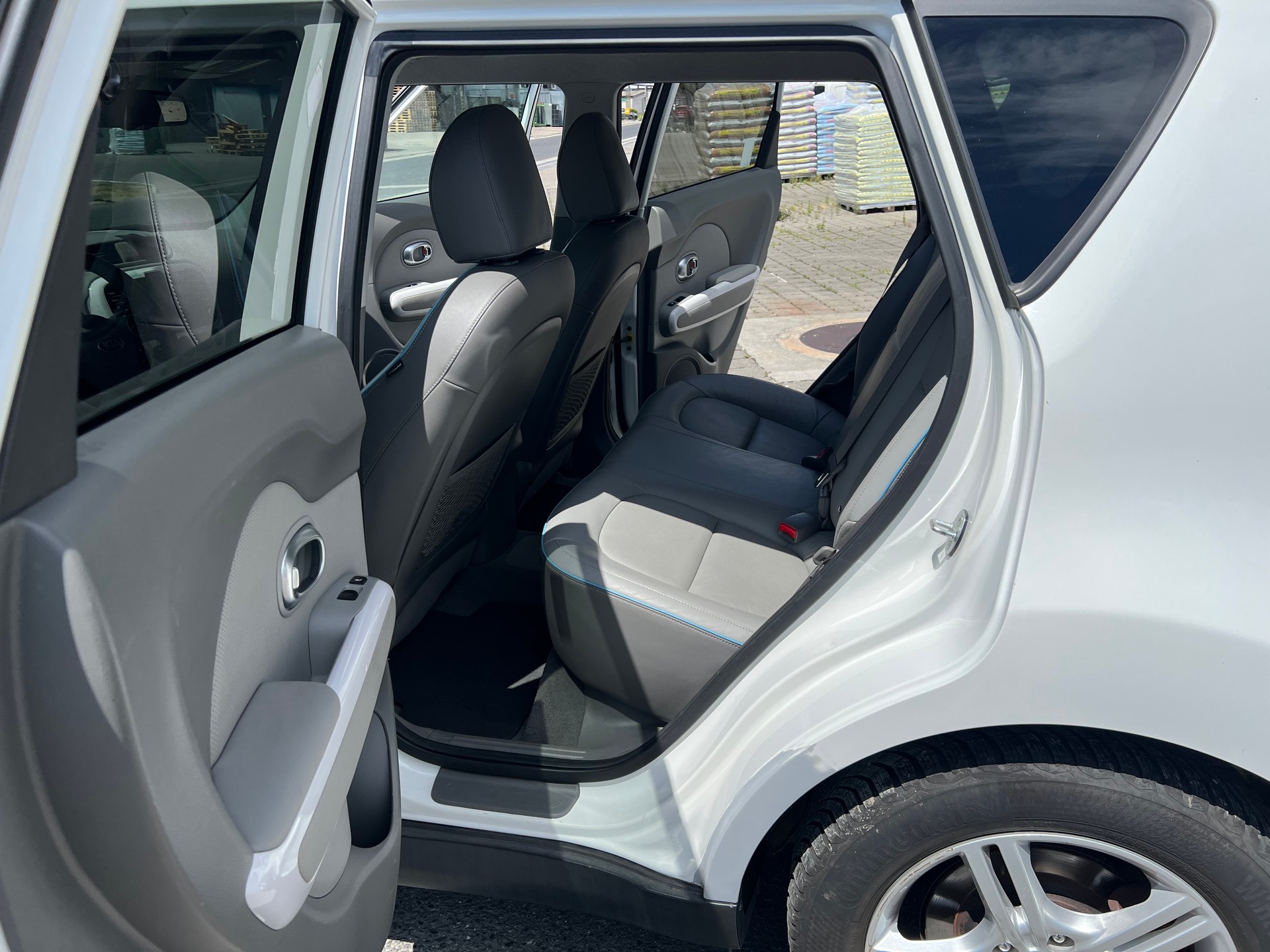 KIA Soul II EV Trend-image-9