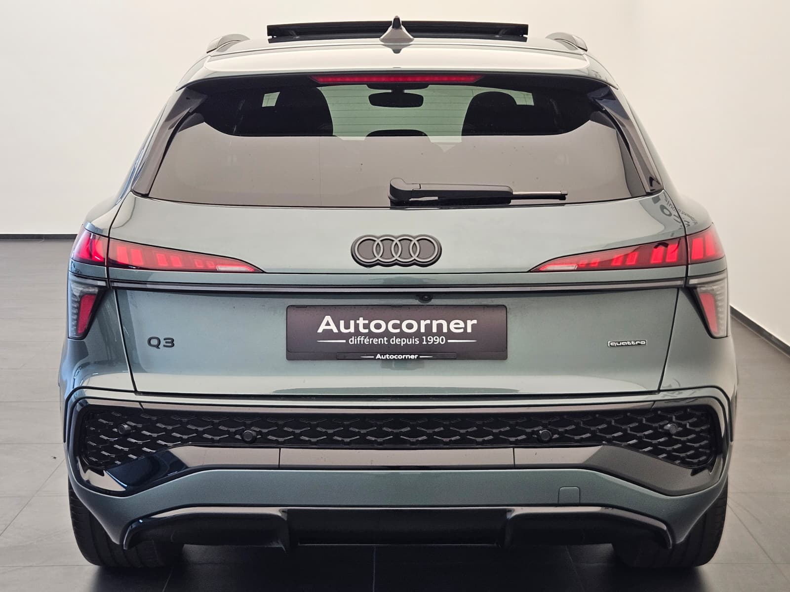 AUDI Q3 SUV TFSI quattro 195 kW S tronic-image-7