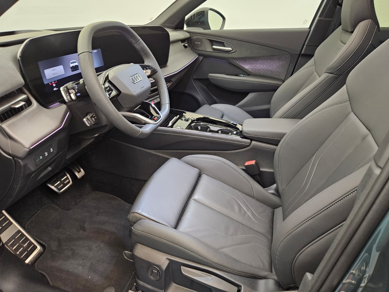 AUDI Q3 SUV TFSI quattro 195 kW S tronic-image-10