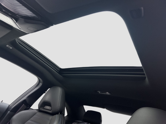 BMW M240i xDrive-image-10
