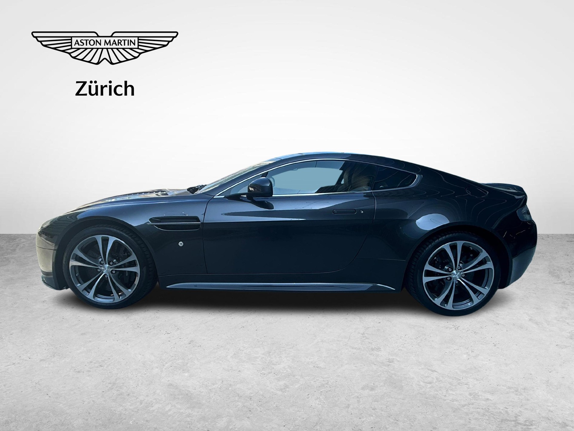 ASTON MARTIN V12 Vantage Coupé 6.0-showroom-element-1