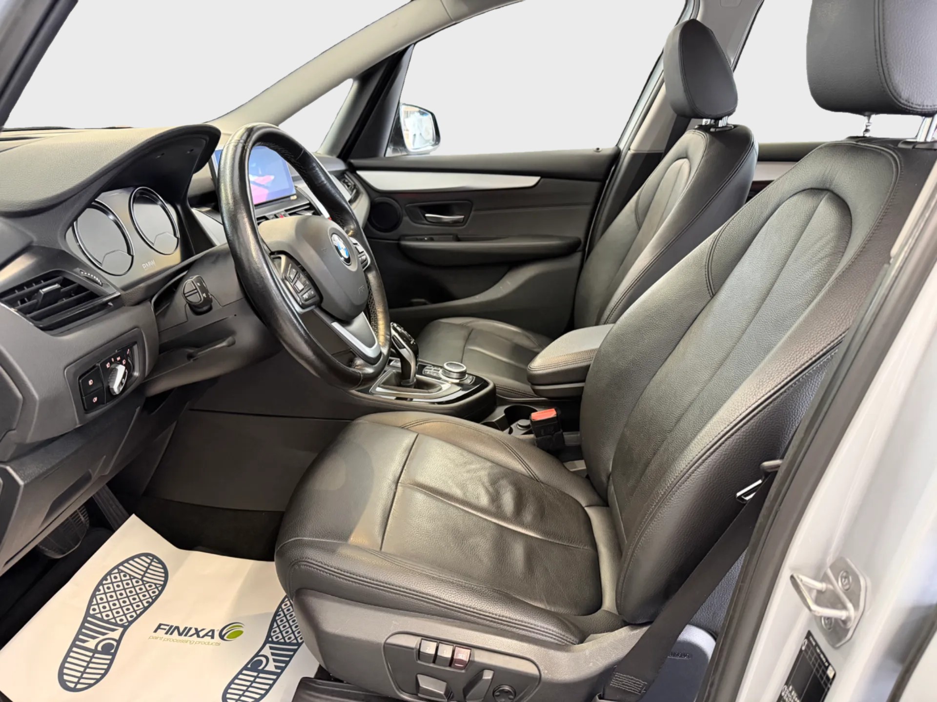 BMW 220d xDrive Gran Tourer Steptronic-image-6