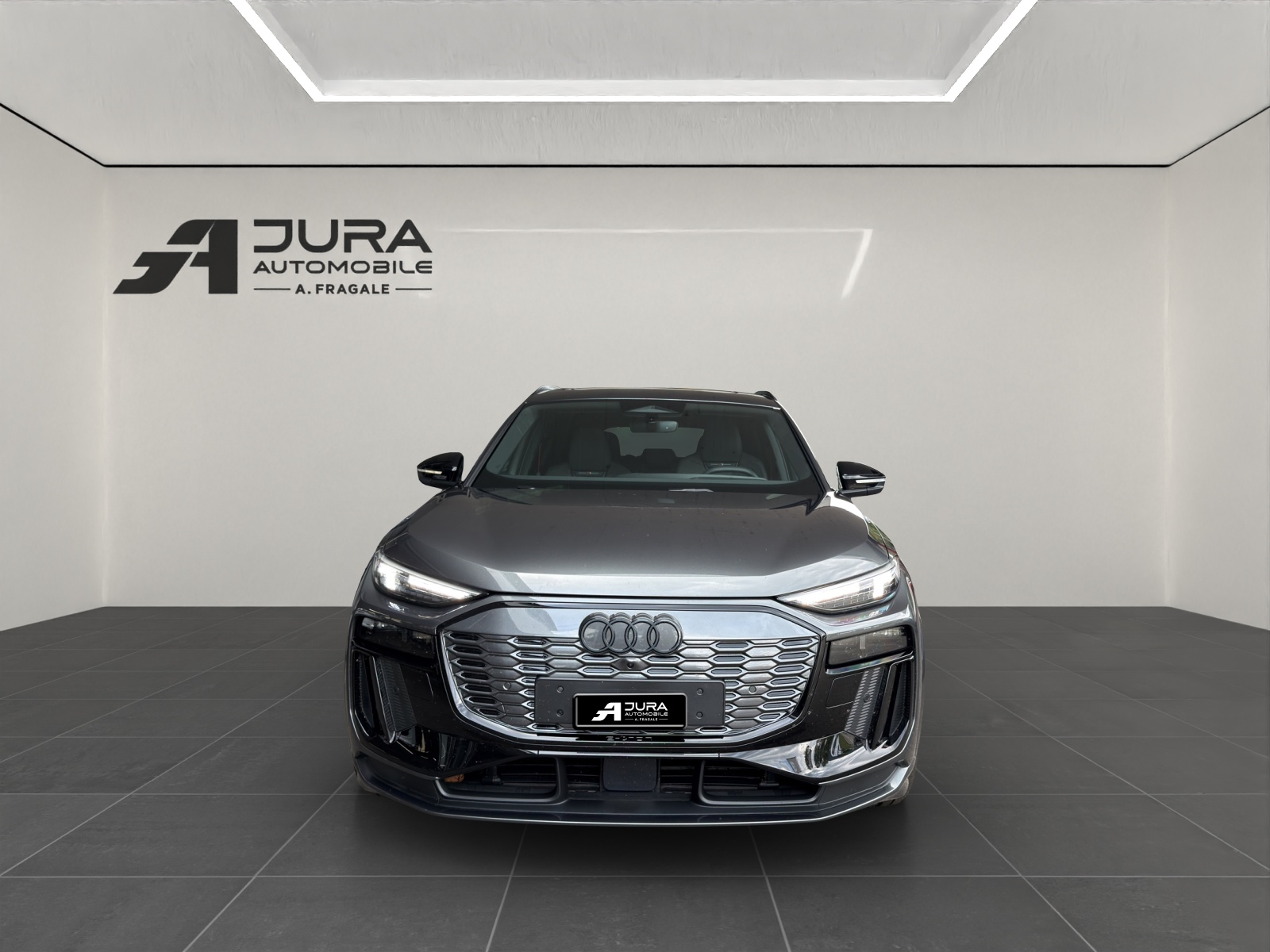 AUDI Q6 e-tron quattro S-Line-image-2