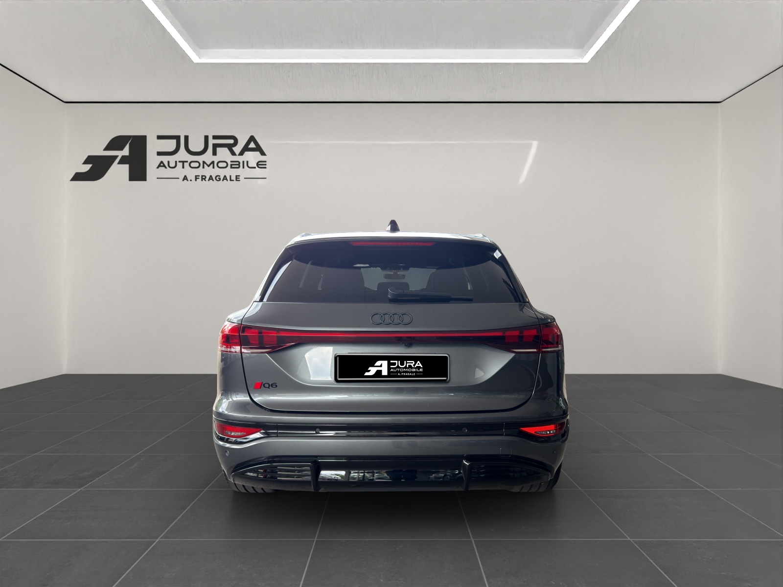 AUDI Q6 e-tron quattro S-Line-image-5
