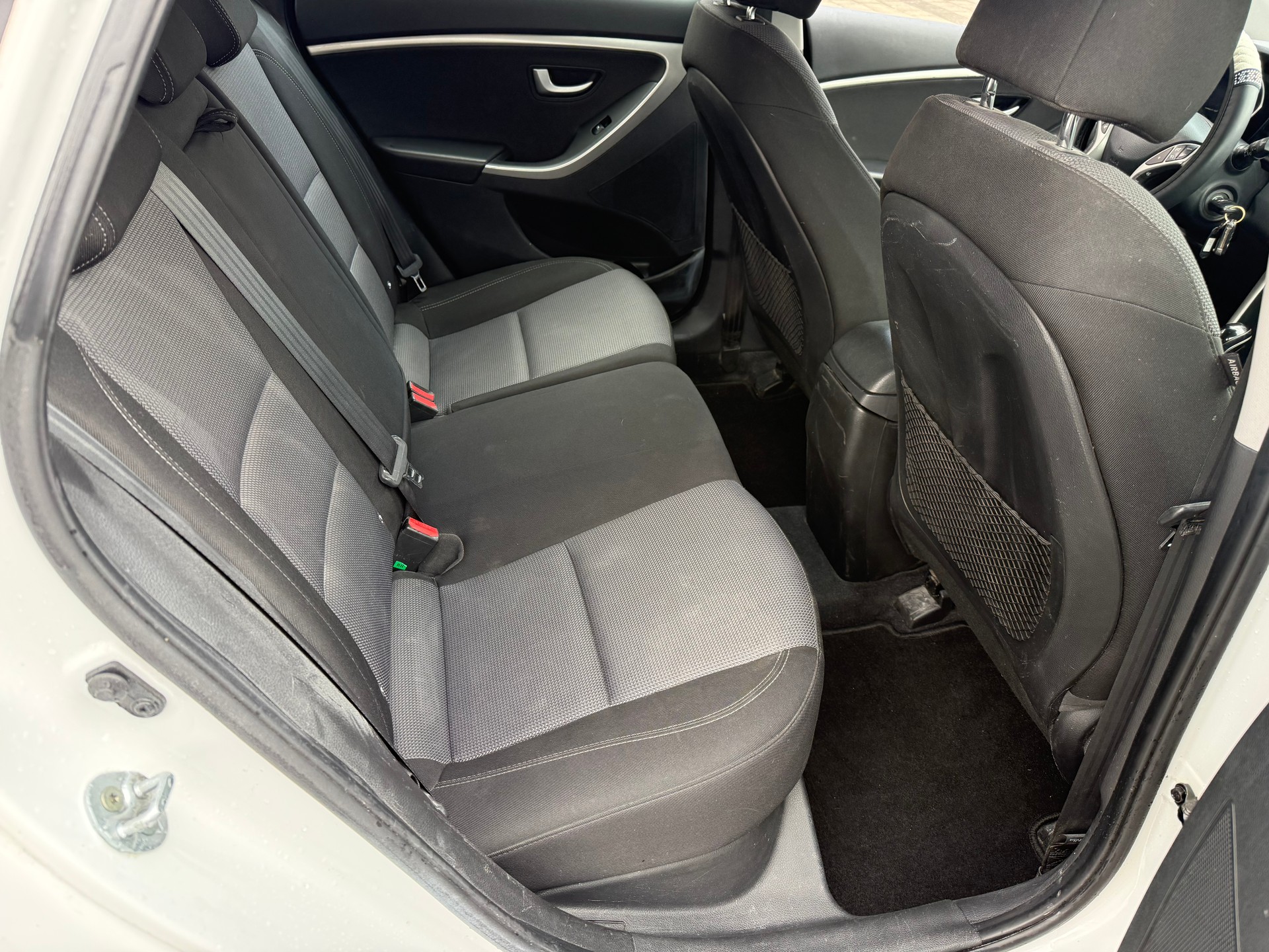 HYUNDAI i30 1.6 CRDi Vertex Automatic DCT-image-6