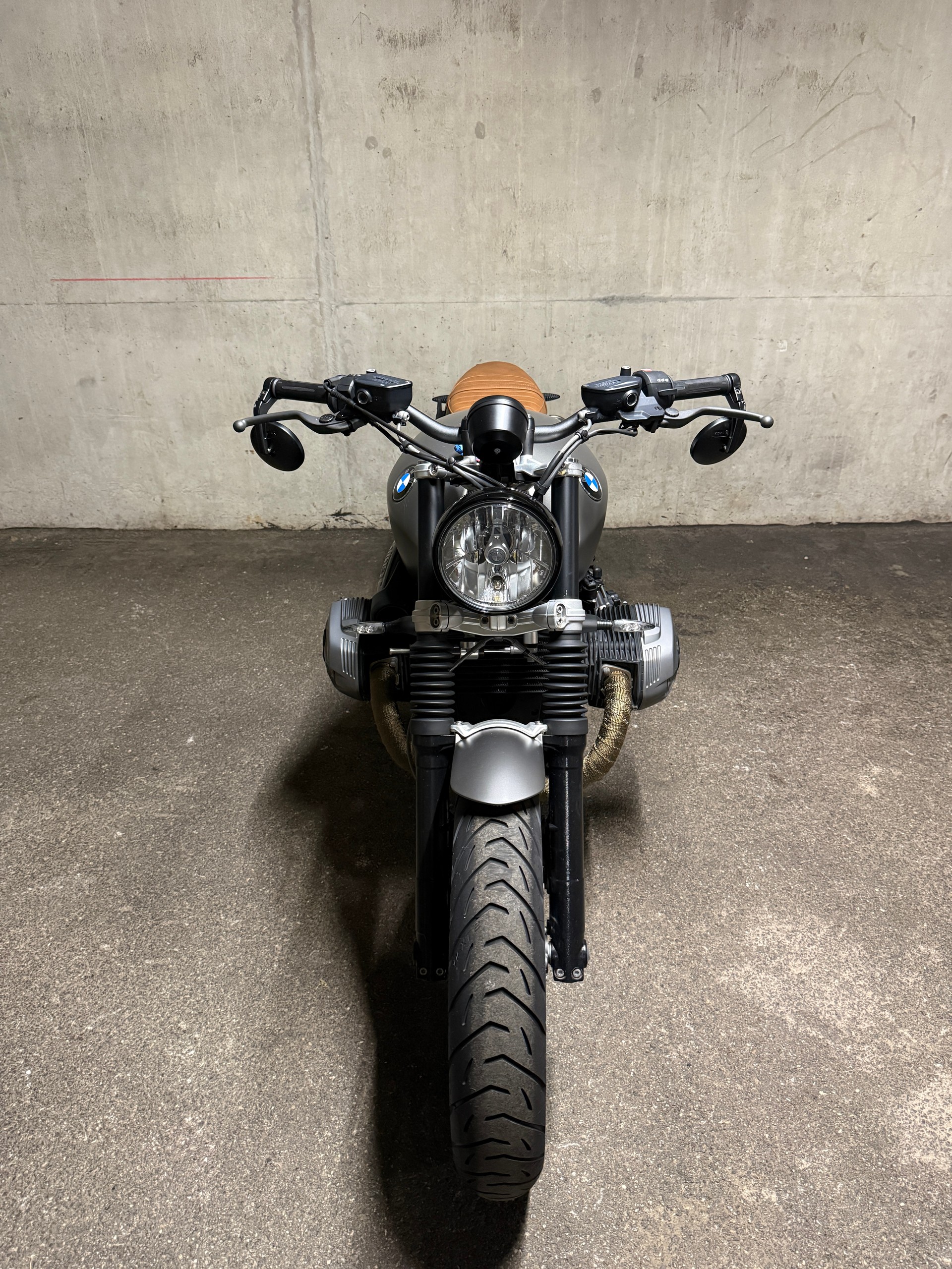 BMW R nineT Scrambler ABS-image-1