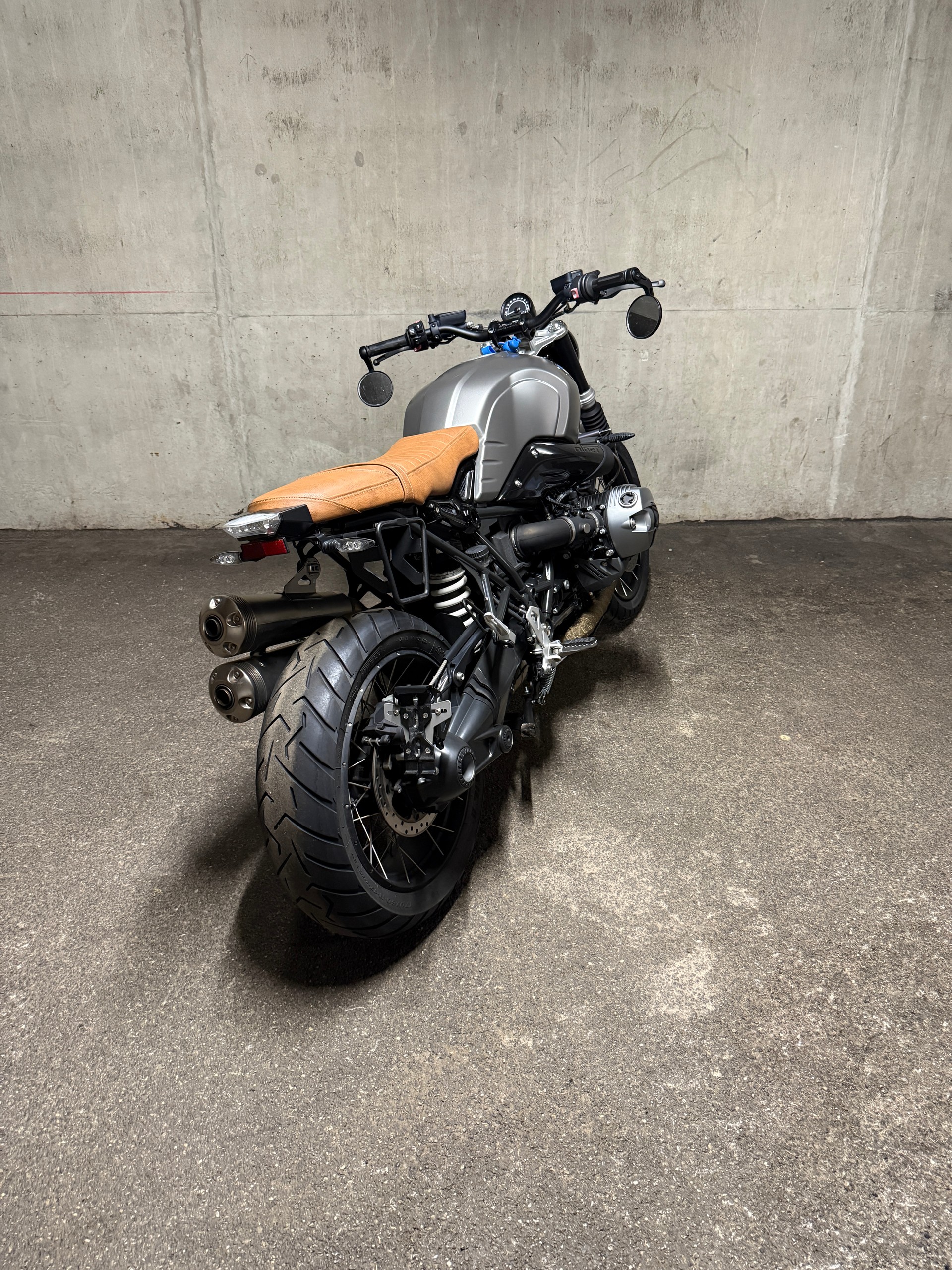 BMW R nineT Scrambler ABS-image-3