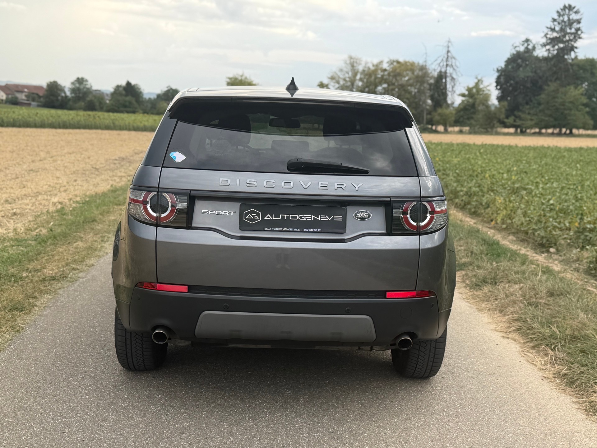 LAND ROVER Discovery Sport 2.0 TD4 HSE Luxury-image-7