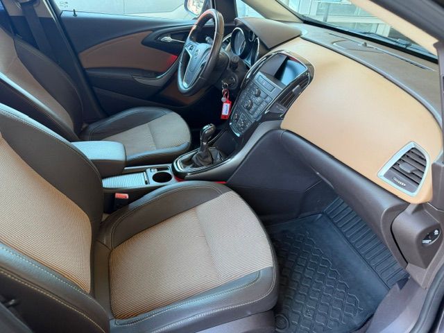 OPEL Astra SportsTourer 1.4i 16V Turbo Active Edition-image-7
