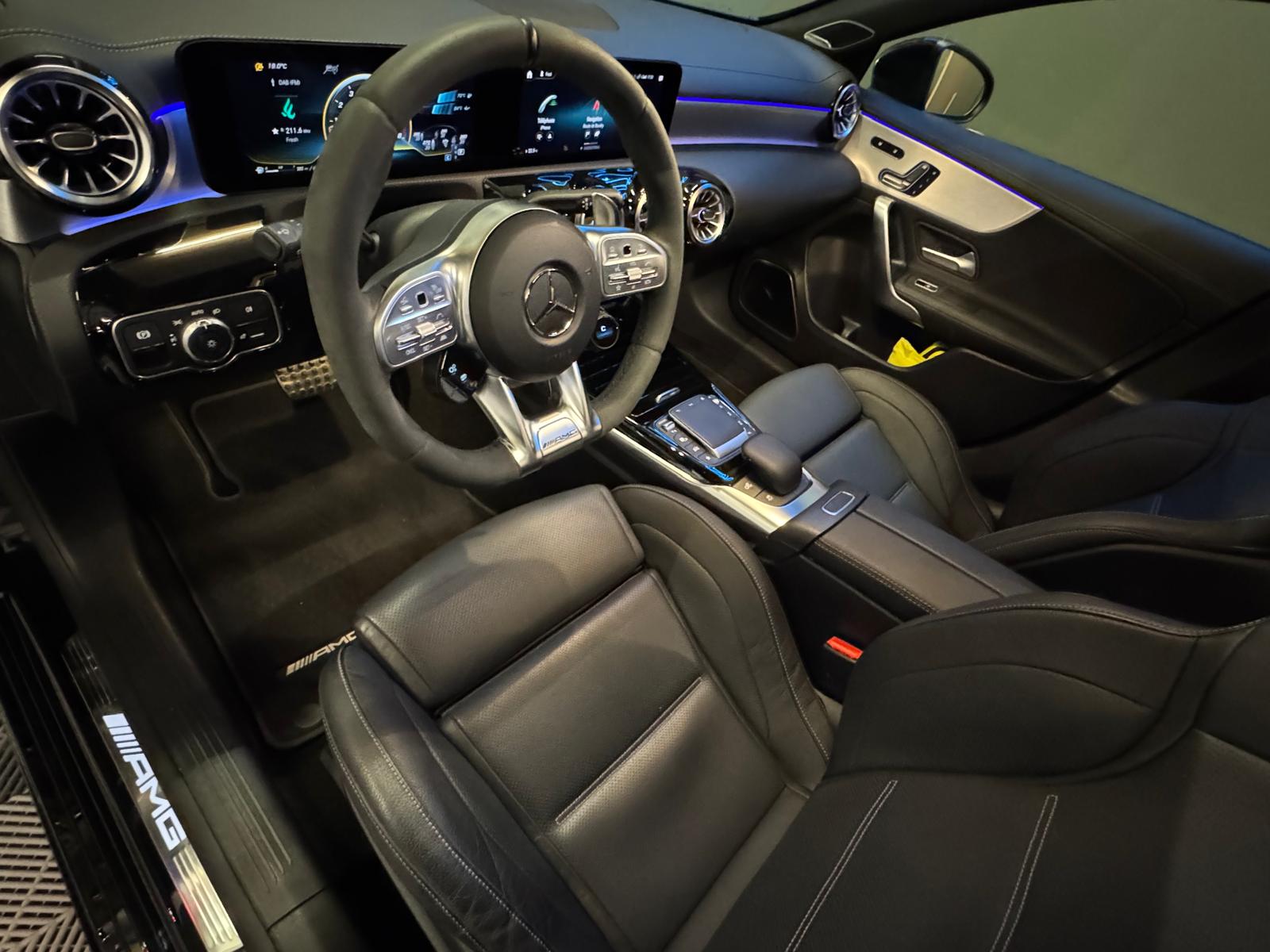 MERCEDES-BENZ A 45 S AMG 4Matic+ Speedshift-showroom-element-1