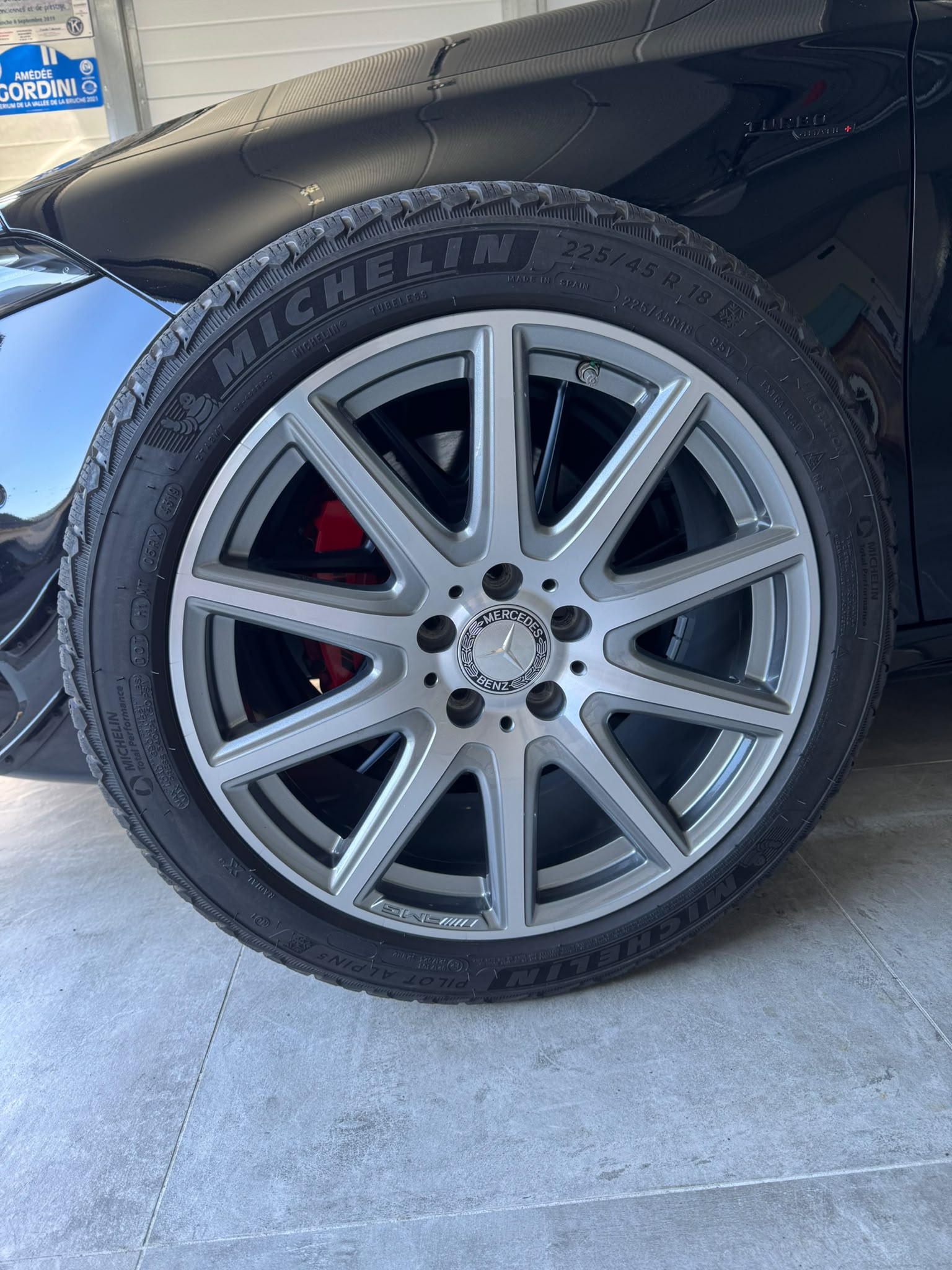 MERCEDES-BENZ A 45 S AMG 4Matic+ Speedshift-image-31