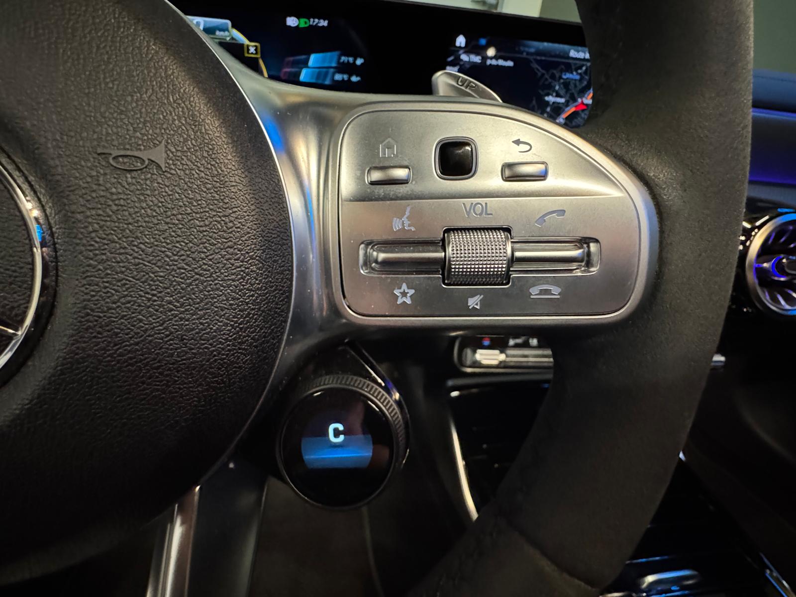 MERCEDES-BENZ A 45 S AMG 4Matic+ Speedshift-image-19