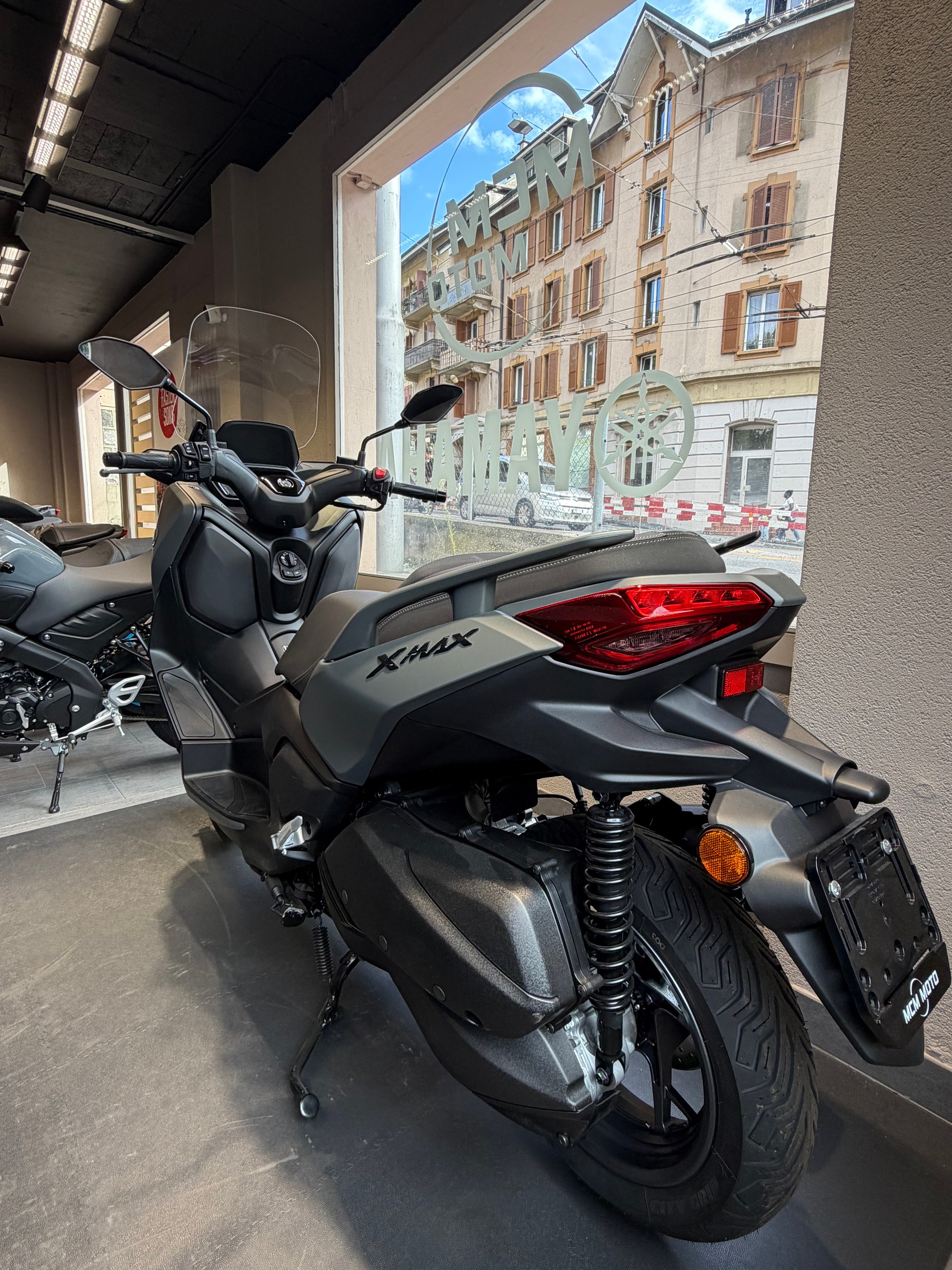 YAMAHA X-Max 300-image-2