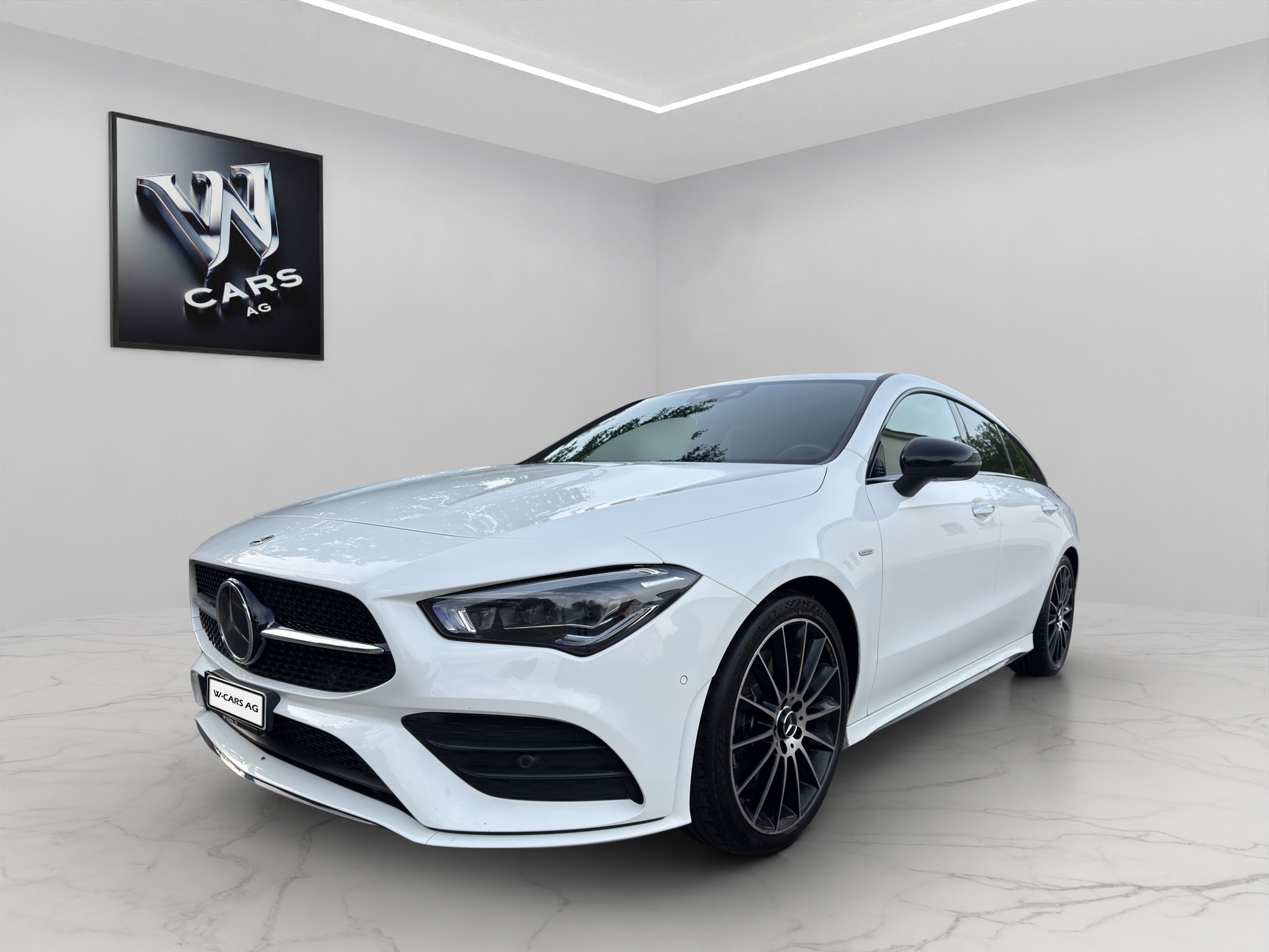 MERCEDES-BENZ CLA Shooting Brake 250 4Matic 7G-DCT * Swiss Star * 8 fach * Garantie * 1. Hand *