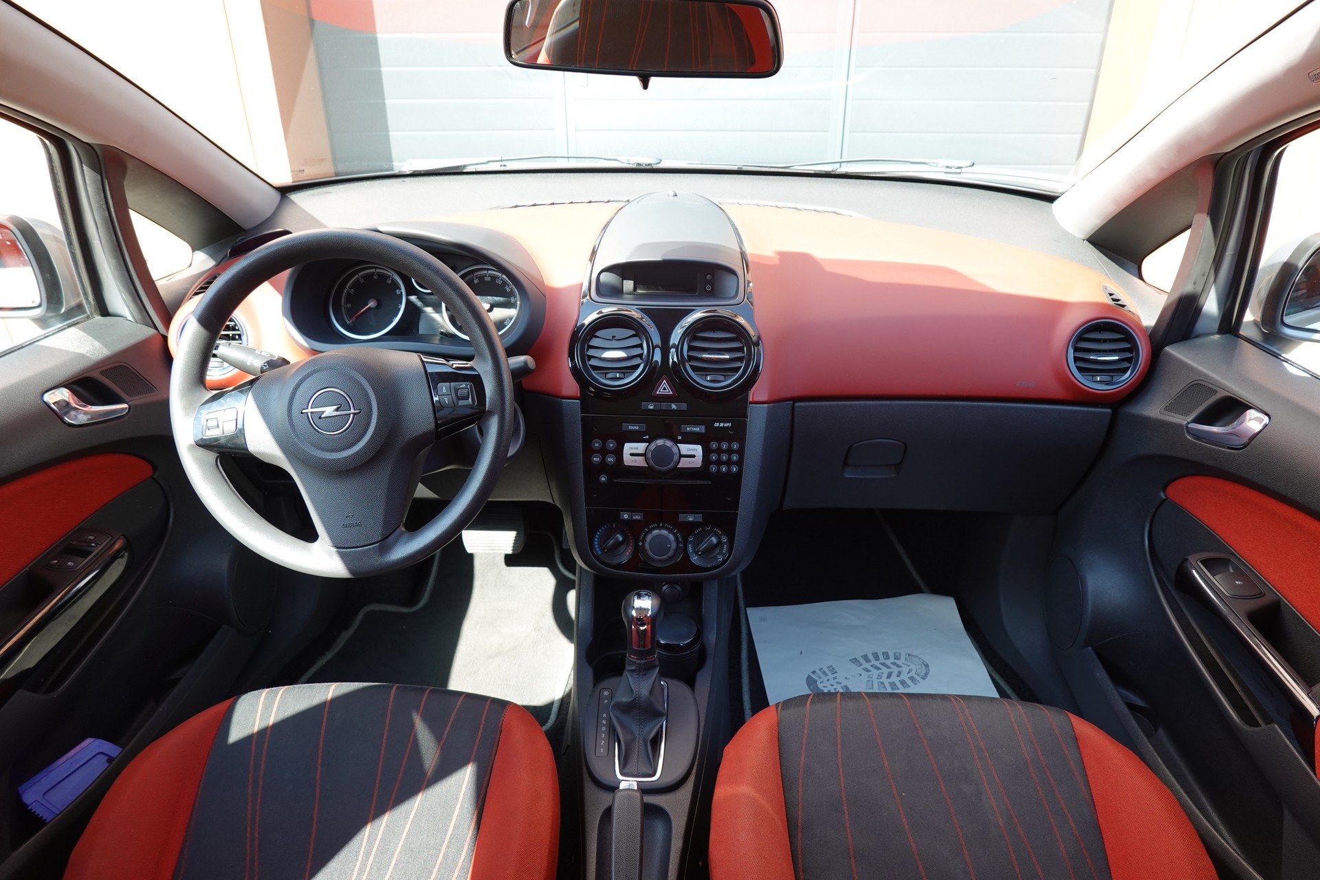 OPEL Corsa 1.4 TP Enjoy "CH Vehicule * Capteur stationnement"-image-10