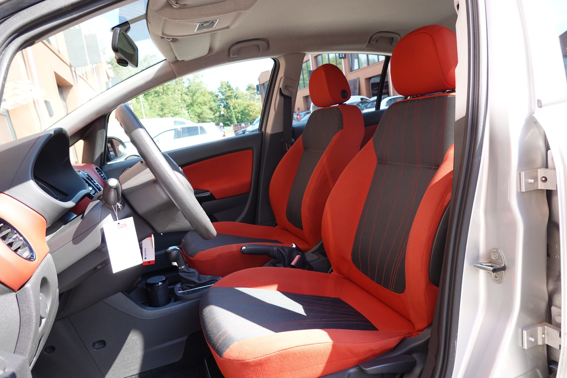 OPEL Corsa 1.4 TP Enjoy "CH Vehicule * Capteur stationnement"-image-17