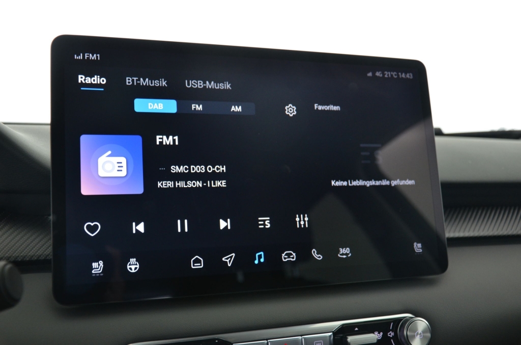 MG 4 EV 64kWh Premium Facelift-image-18