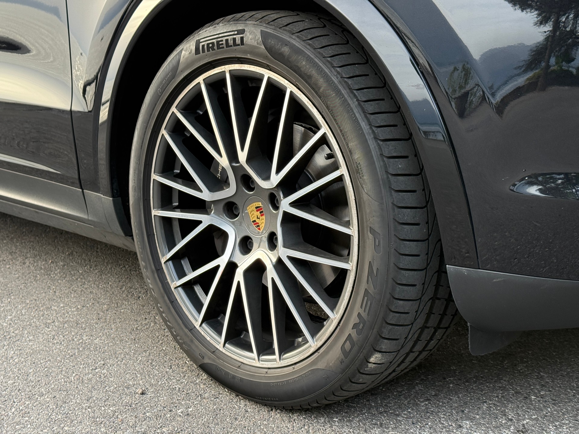 PORSCHE Cayenne-image-19