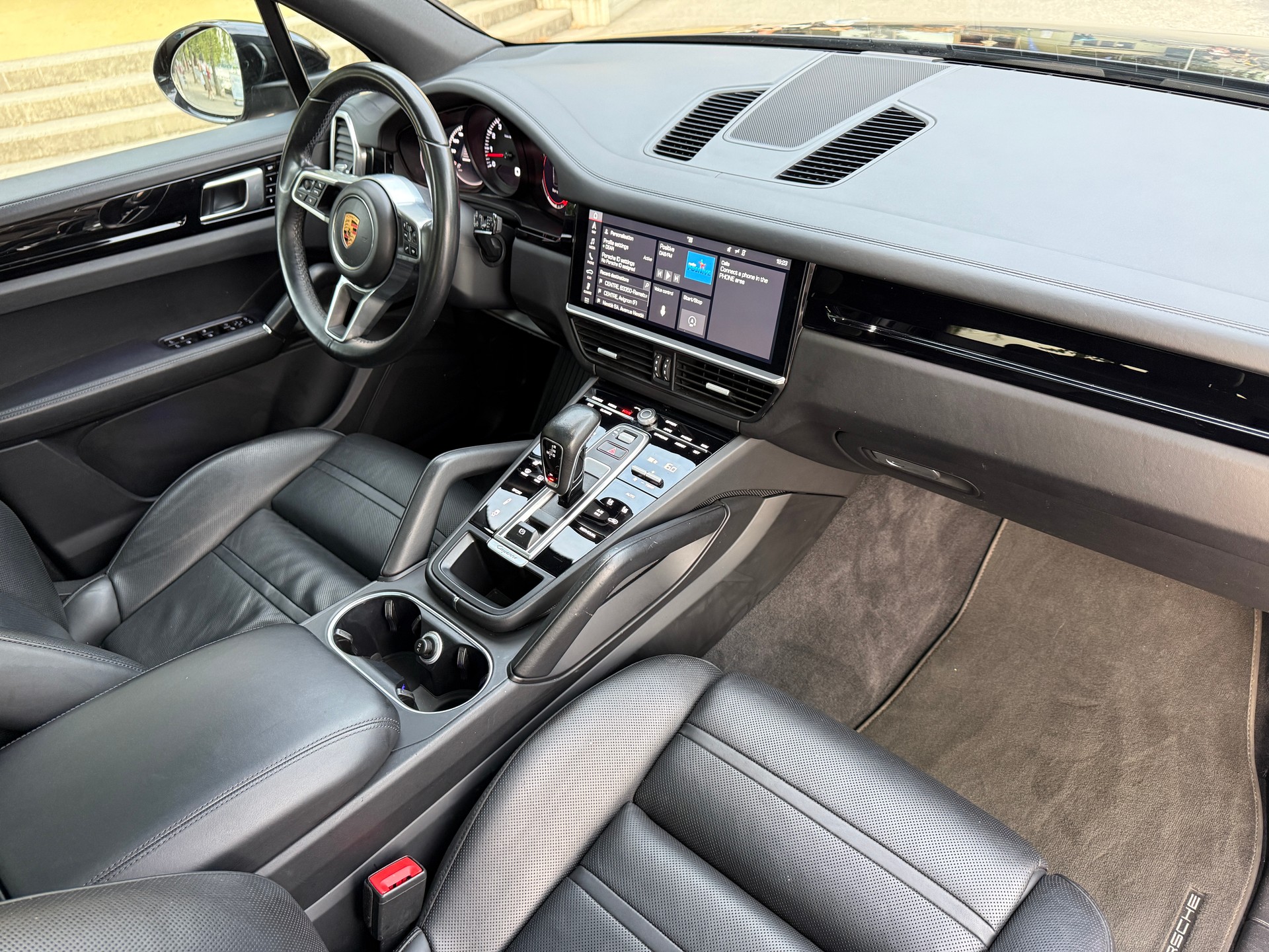 PORSCHE Cayenne-image-6