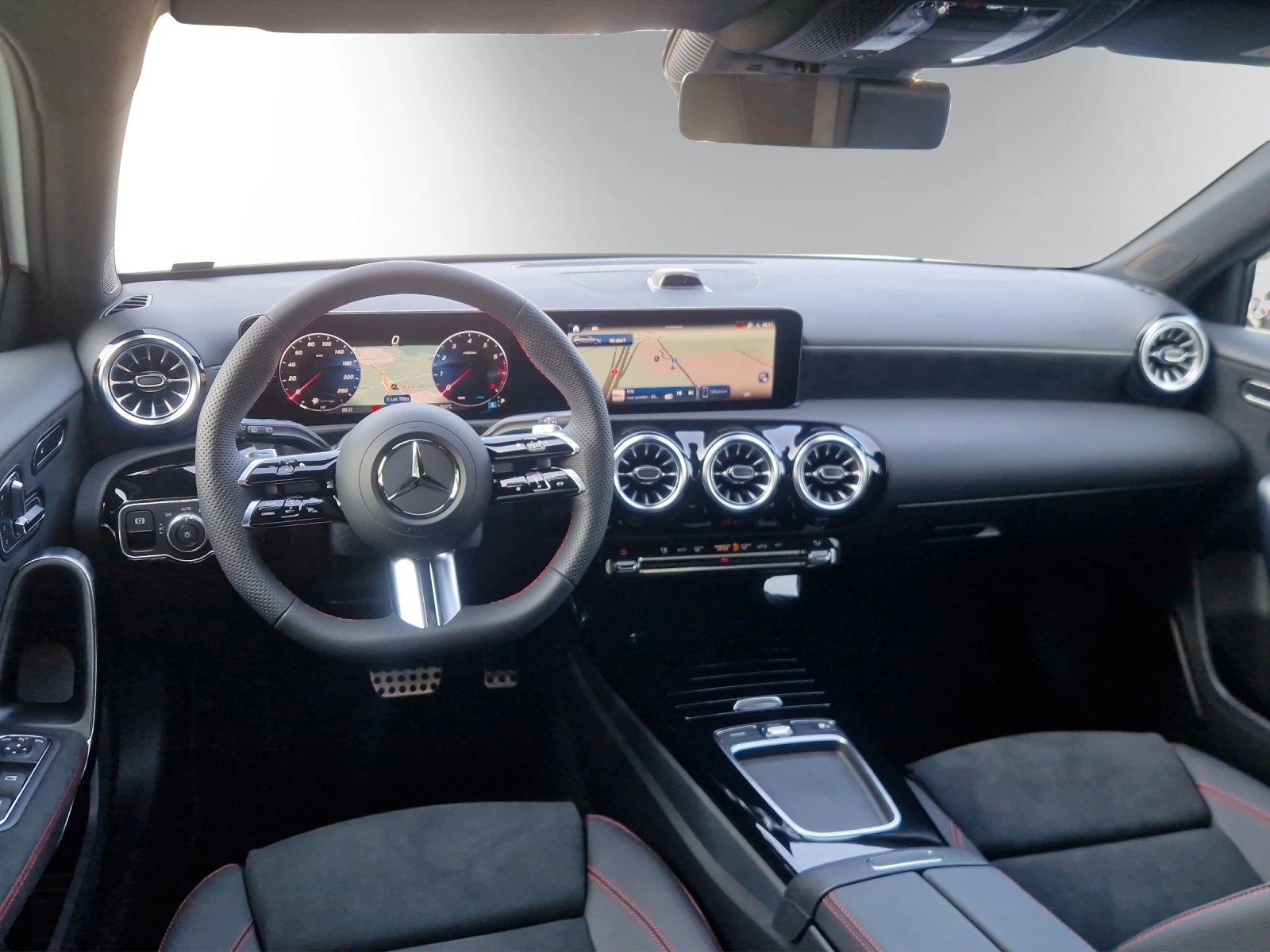 MERCEDES-BENZ A 200 Night Star 7G-DCT-image-7