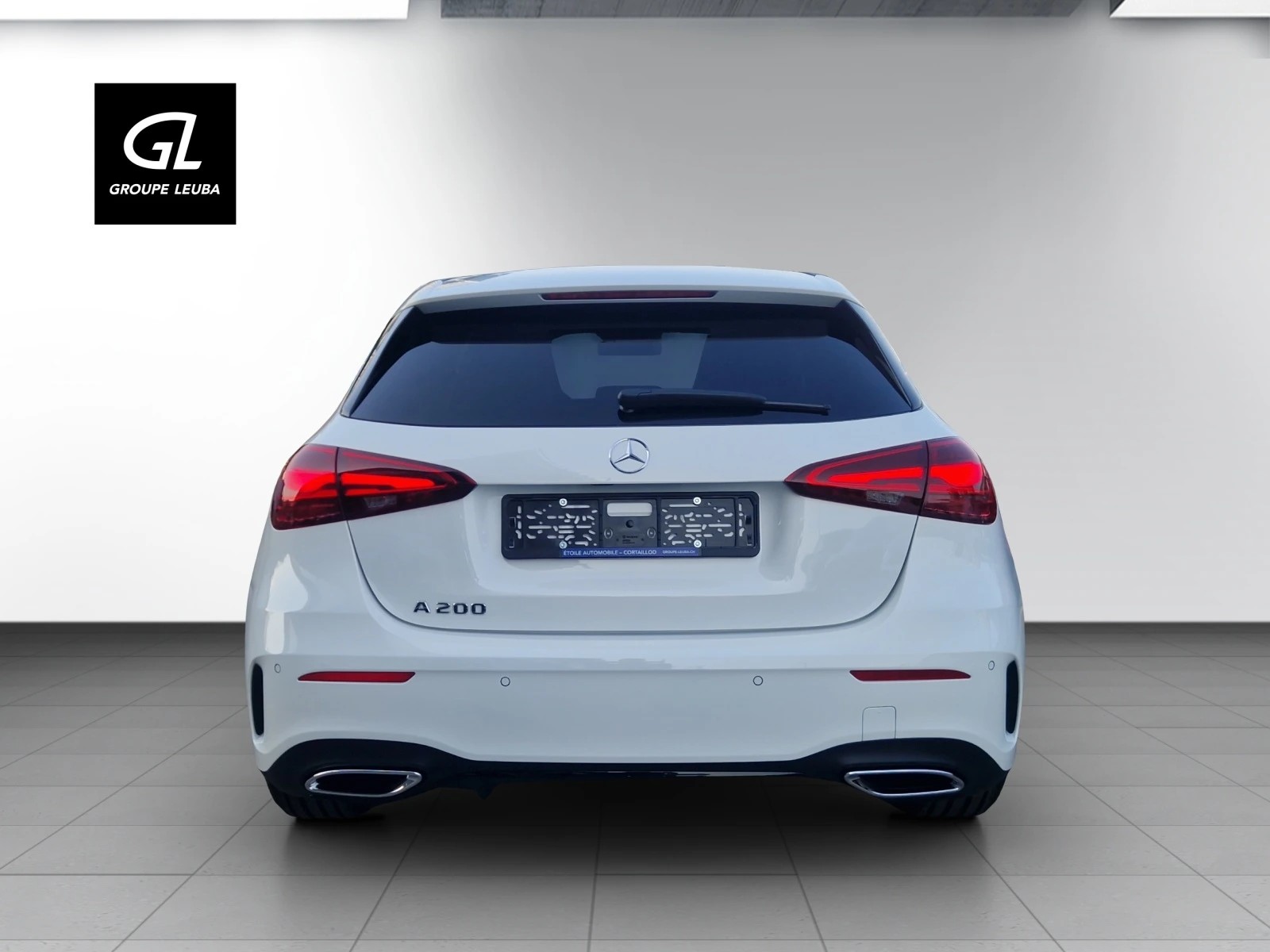 MERCEDES-BENZ A 200 Night Star 7G-DCT-showroom-element-1