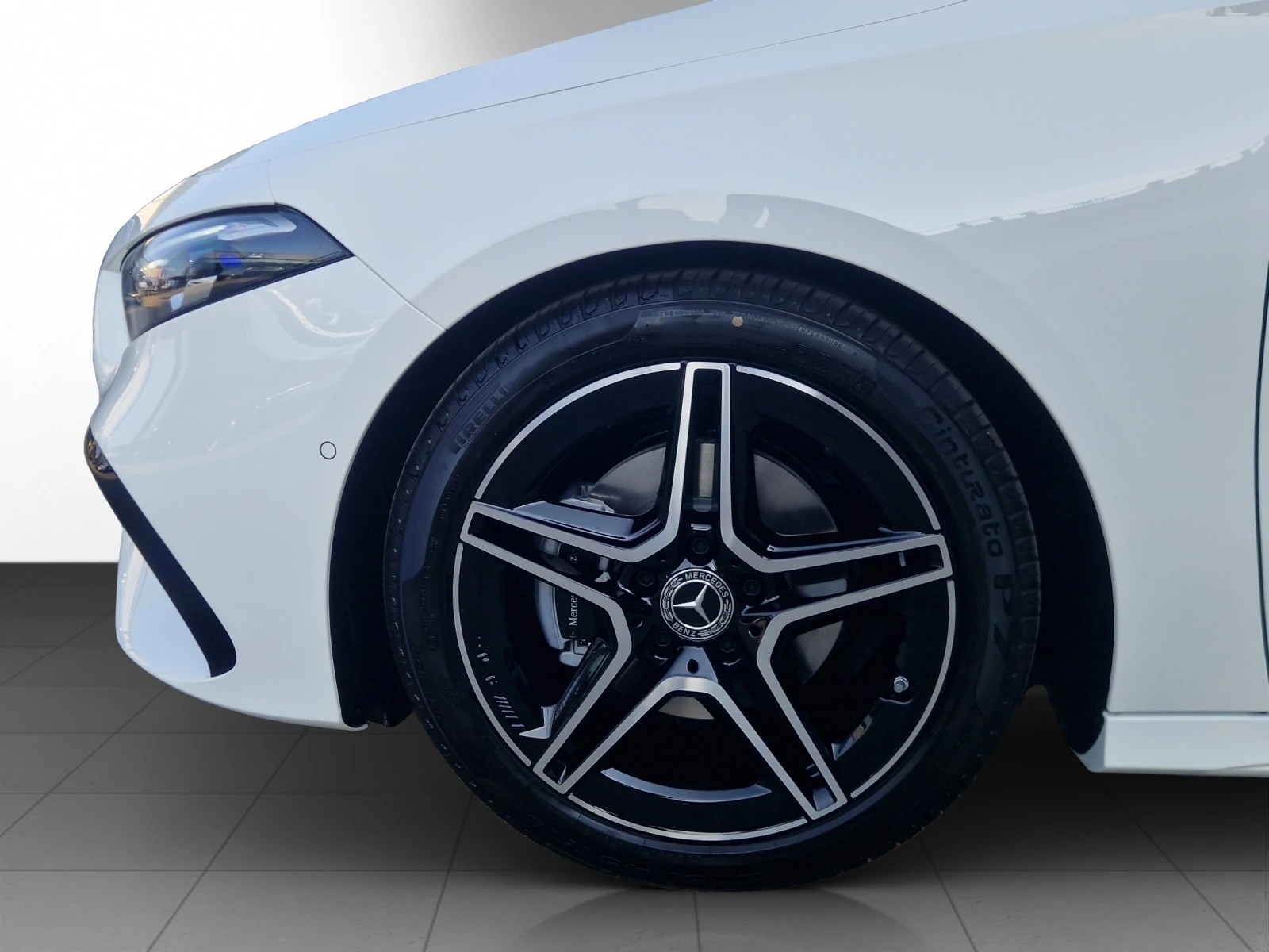 MERCEDES-BENZ A 200 Night Star 7G-DCT-image-6