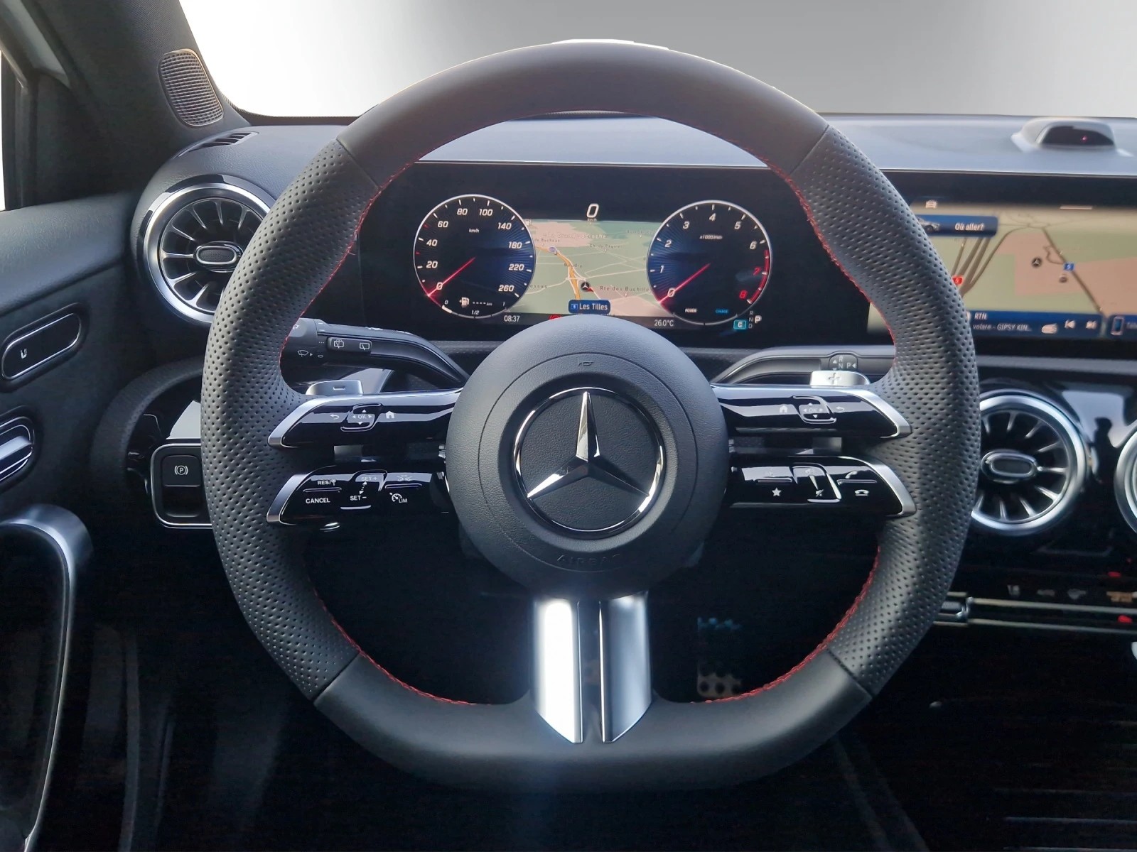 MERCEDES-BENZ A 200 Night Star 7G-DCT-image-8