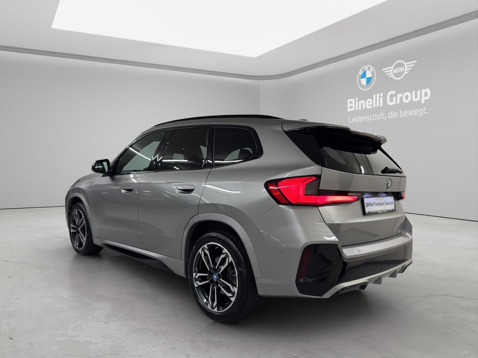 BMW X1 U11 30e xDrive-showroom-element-2