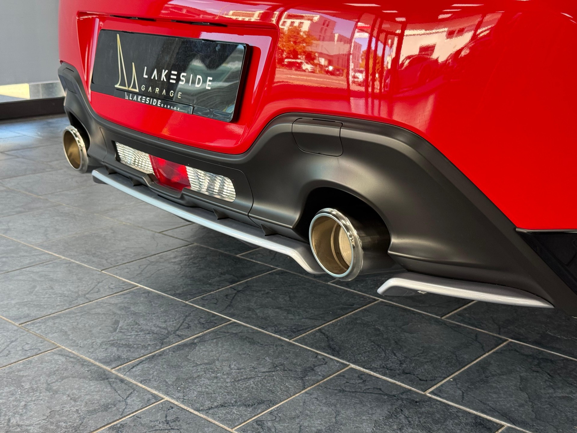 SUBARU BRZ 2.4 STI Line-image-4