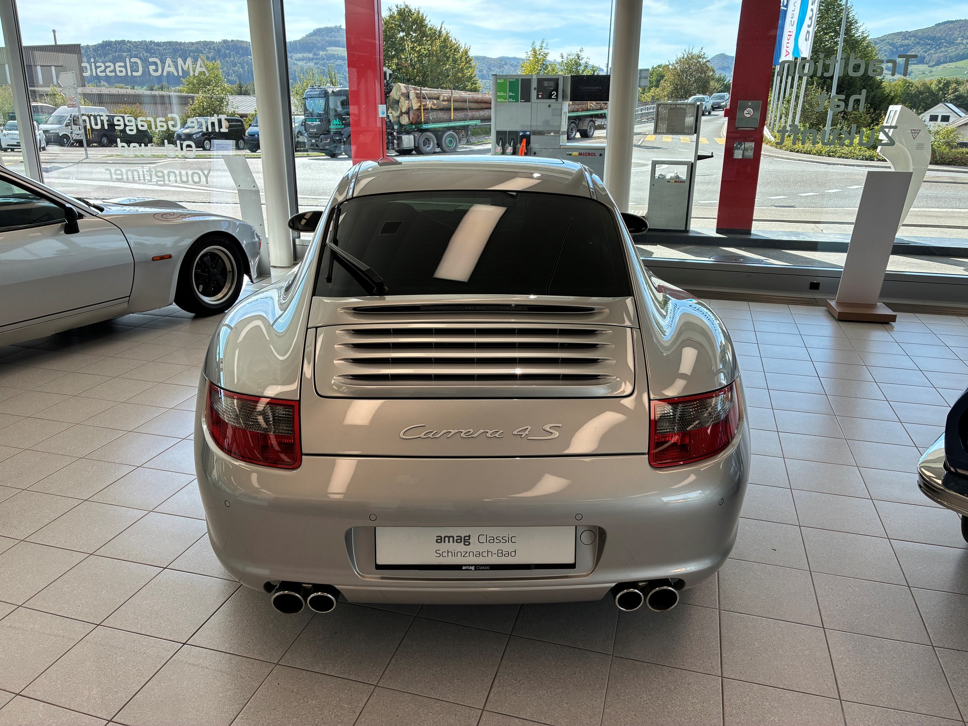 PORSCHE 911 Carrera 4S-showroom-element-3