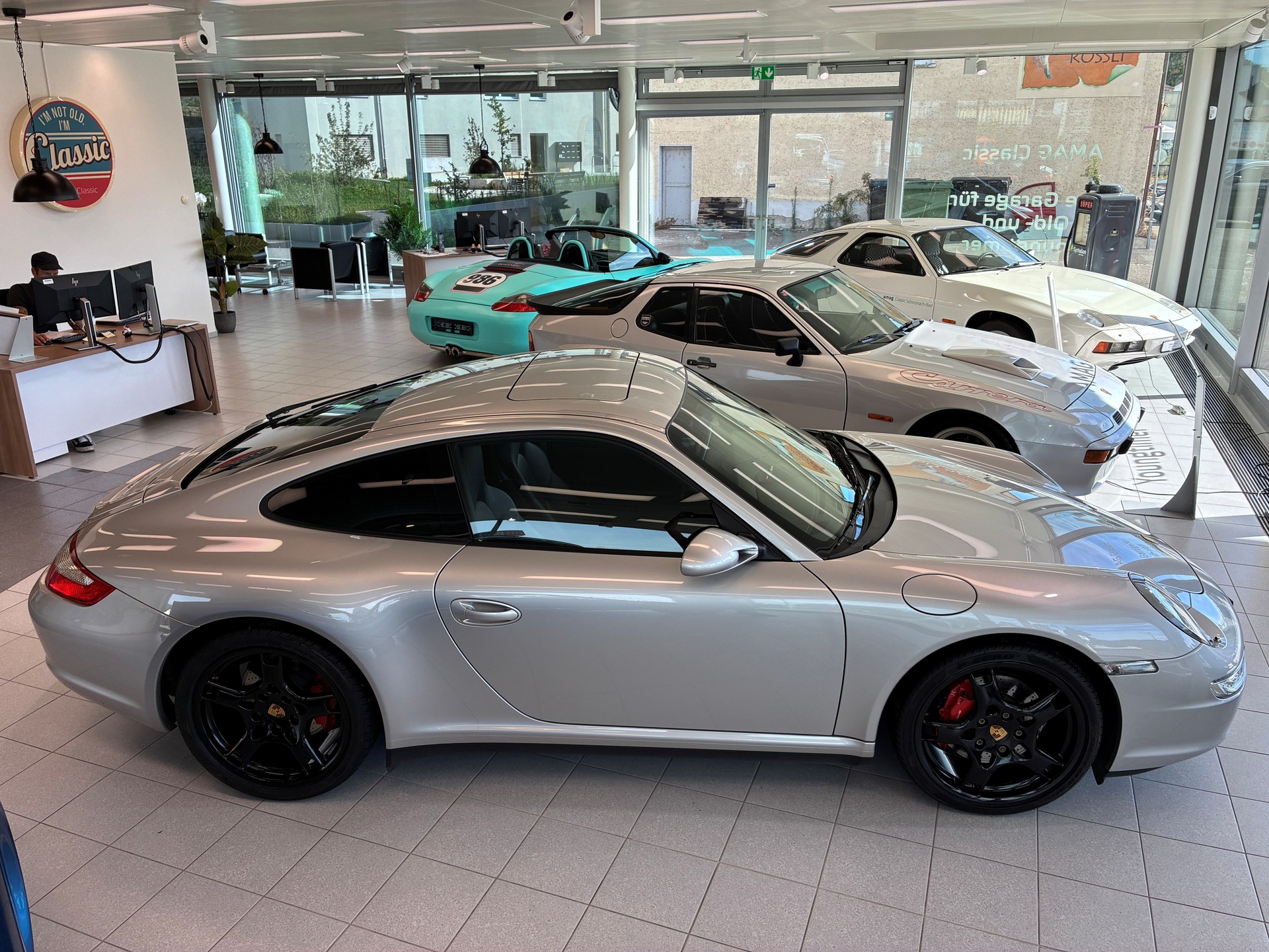 PORSCHE 911 Carrera 4S-image-5