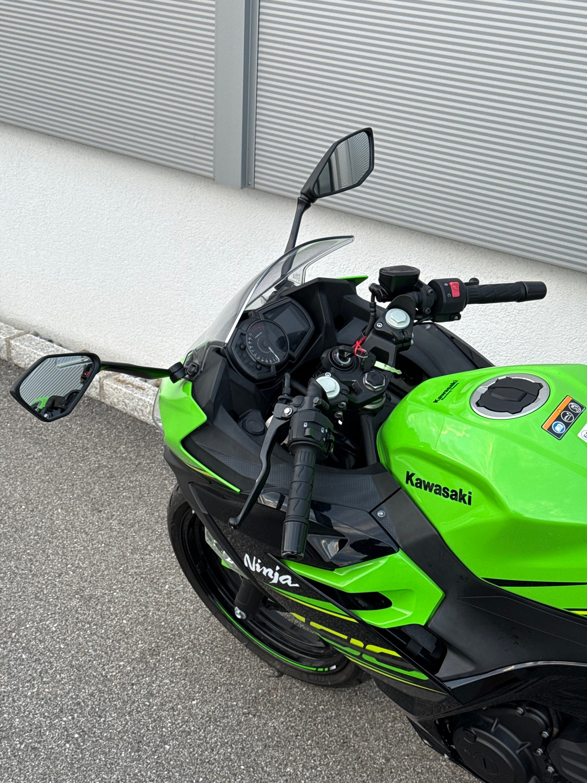 KAWASAKI Ninja 400 KRT ABS-image-8