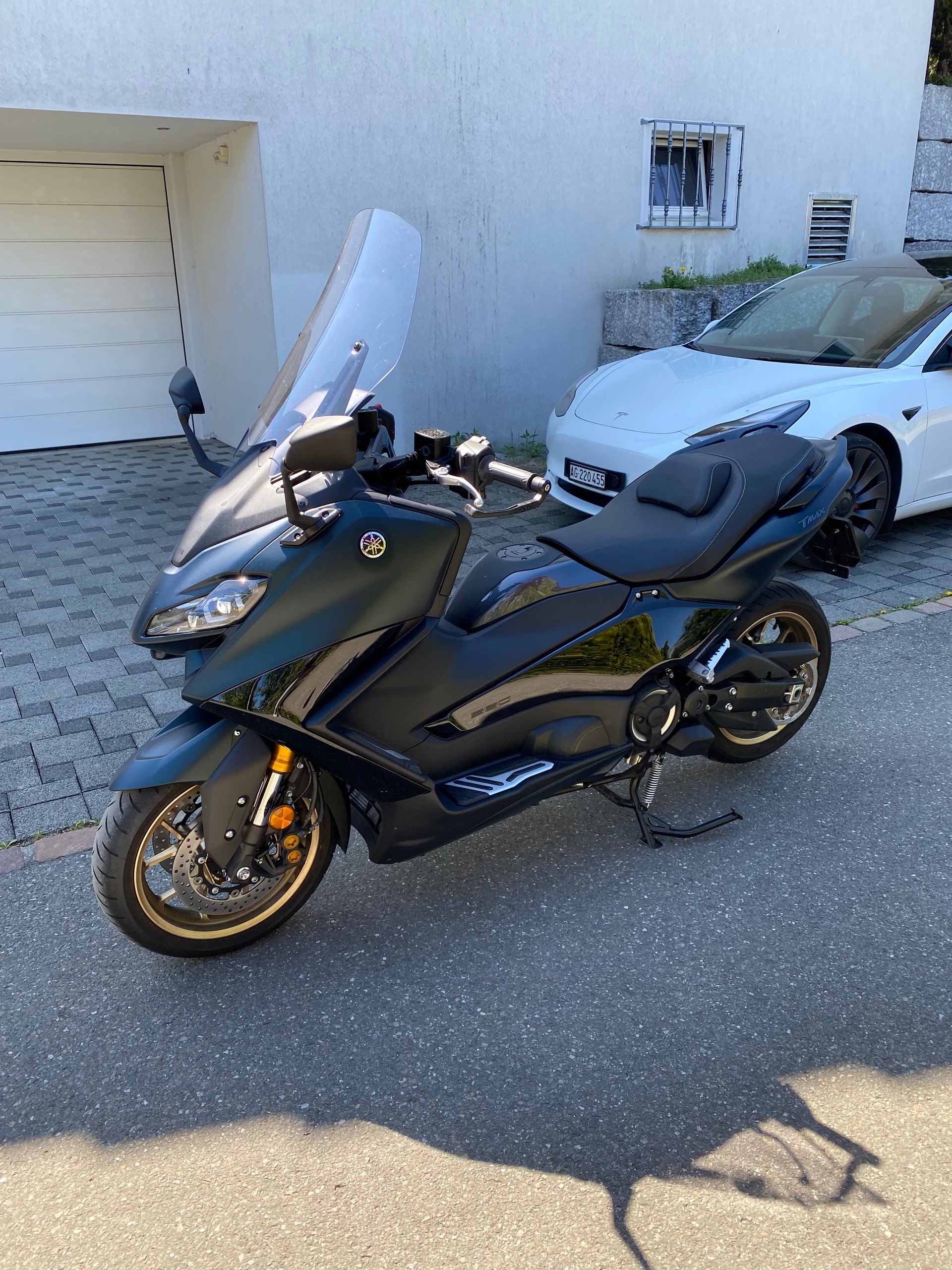 YAMAHA T-MAX Tech-Max XP 560-image-3