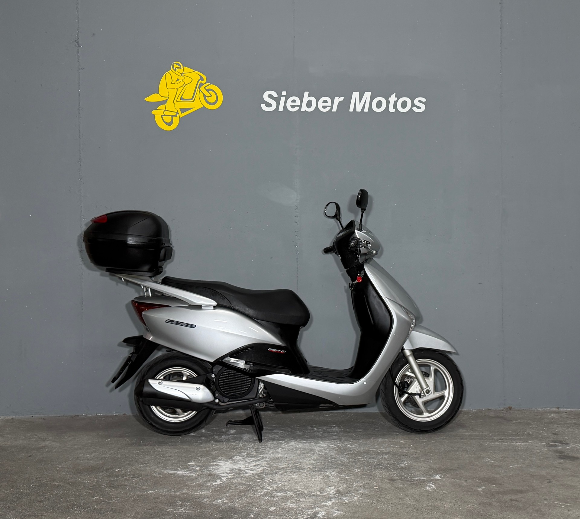 HONDA Lead 110-image-0