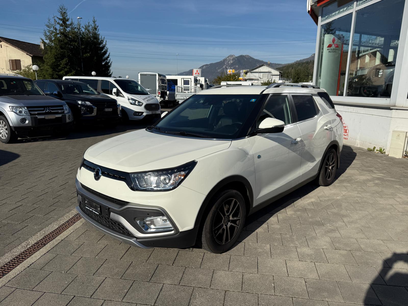 KGM-SsangYong XLV 1.6 eXDi Sapphire 4WD-showroom-element-1