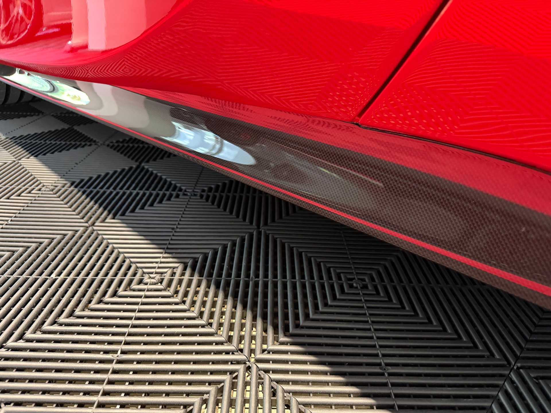 FERRARI SF90 Spider-showroom-element-3