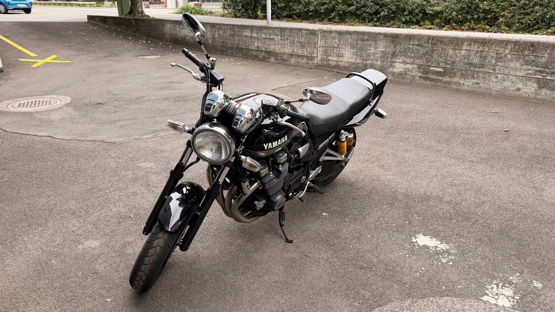 YAMAHA XJR 1300-image-4