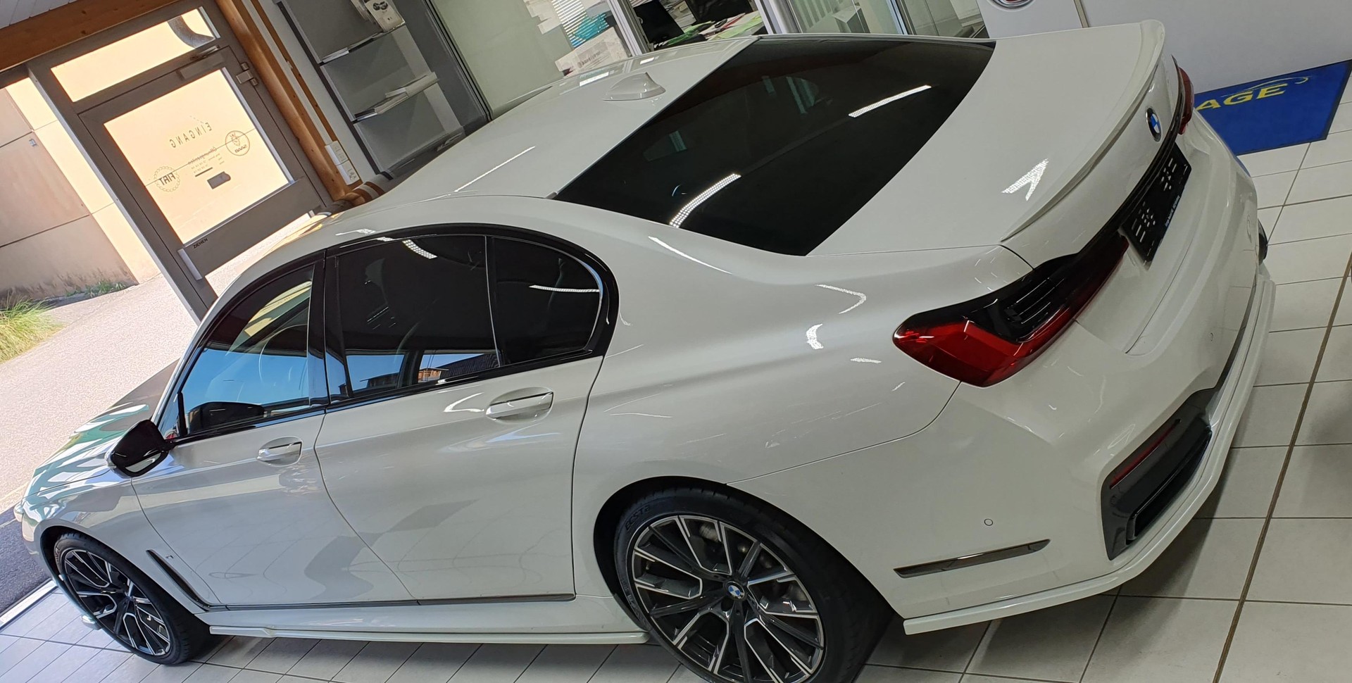 BMW 740i M-Sport-image-1