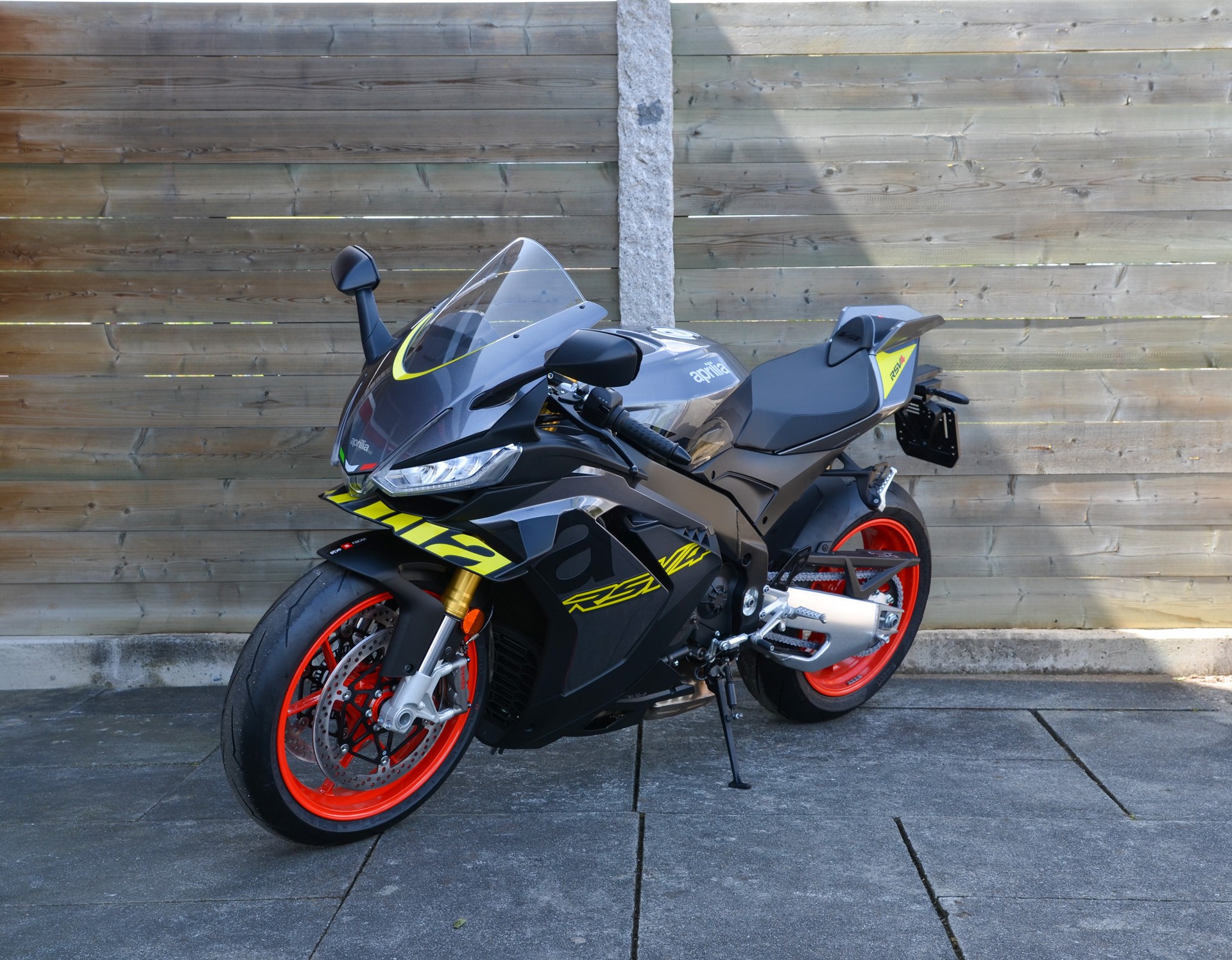 APRILIA RSV4 1100 E5+-image-1