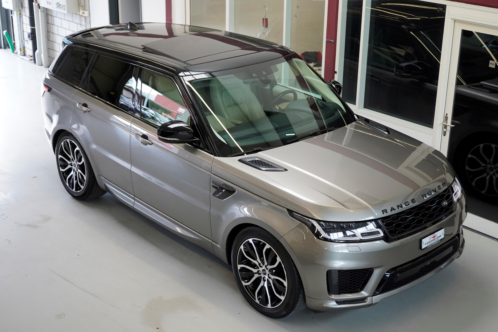LAND ROVER Range Rover Sport 5.0 V8 S/C HSE Dynamic Automatic