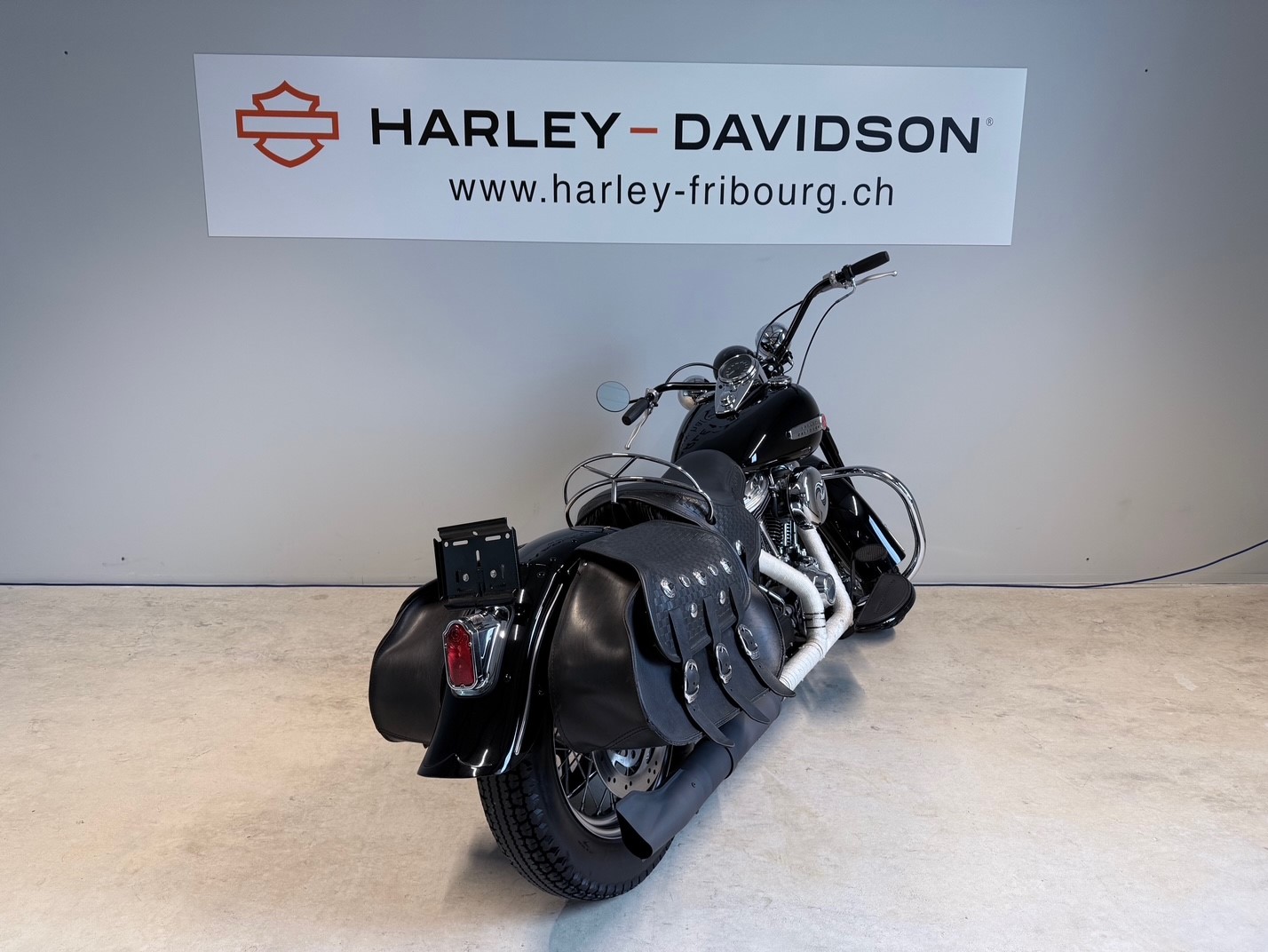 HARLEY-DAVIDSON FLSTS Heritage Springer-image-4