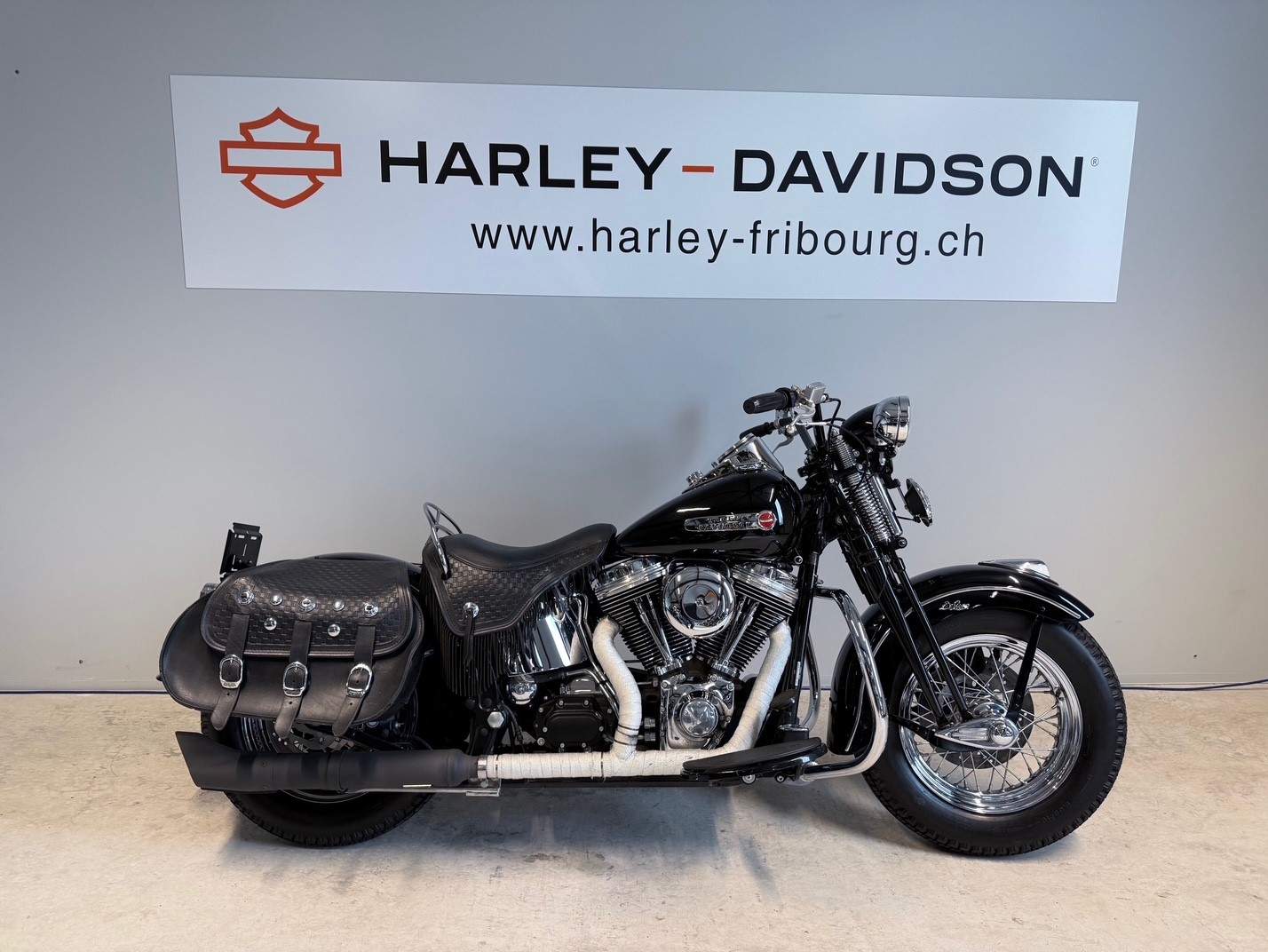 HARLEY-DAVIDSON FLSTS Heritage Springer-image-0