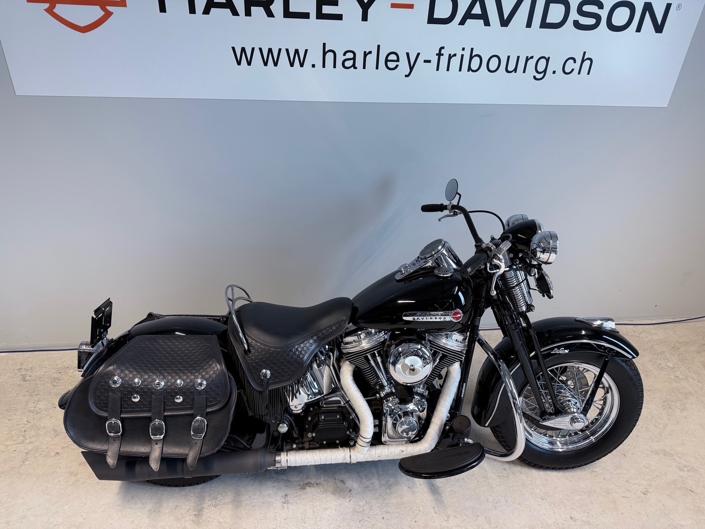 HARLEY-DAVIDSON FLSTS Heritage Springer-image-5