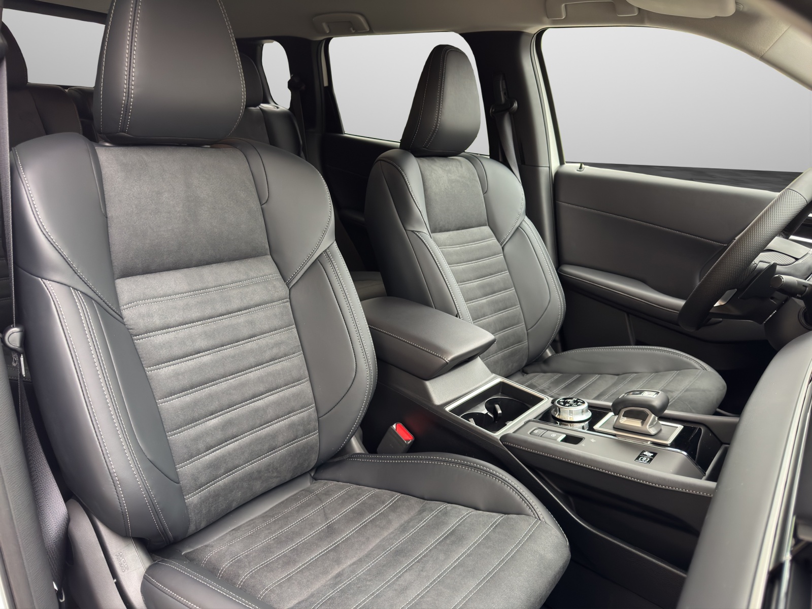 MITSUBISHI Outlander 2.4 PHEV Invite 4x4-image-6