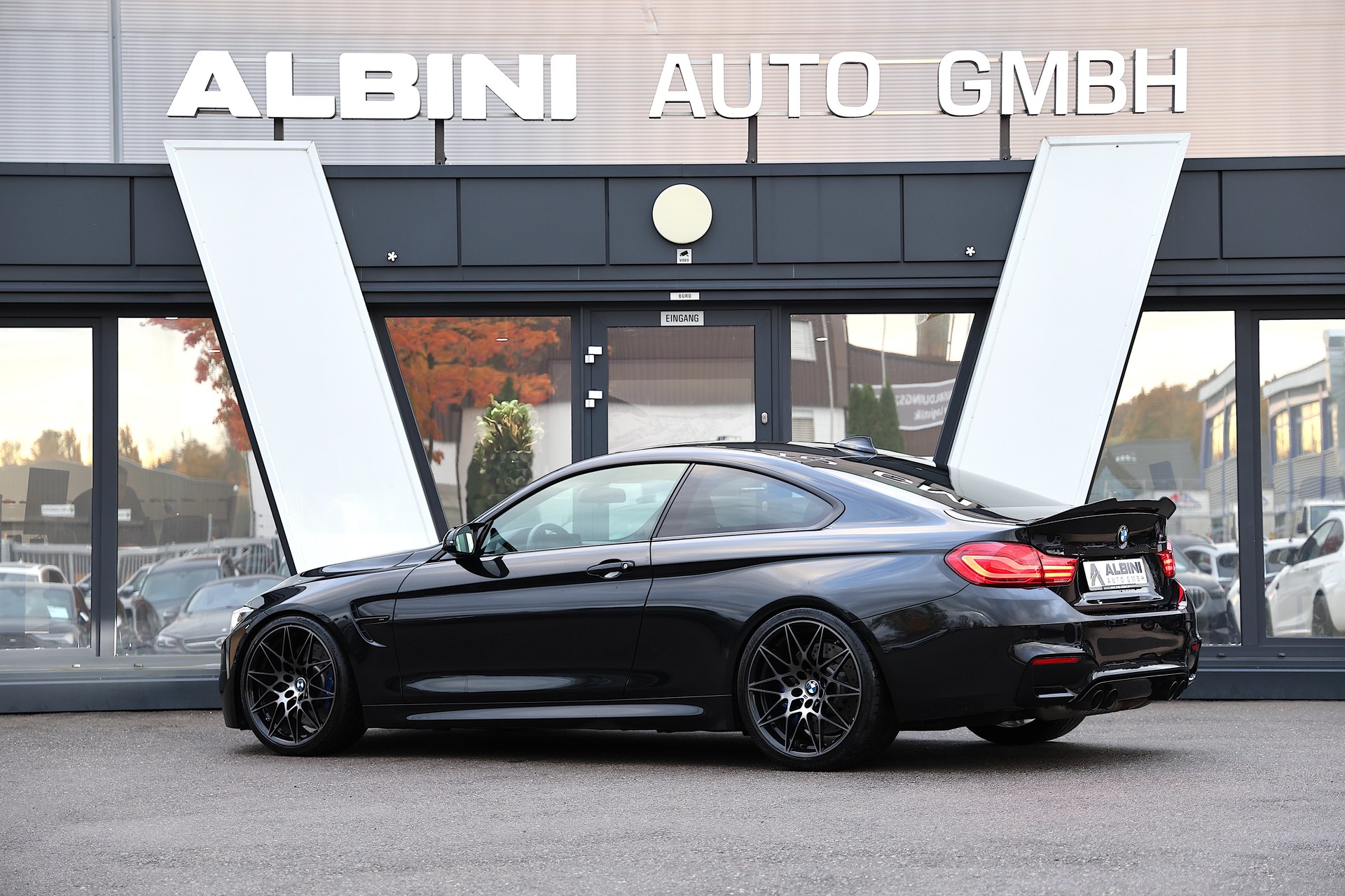 BMW M4 Coupé Competition DKG-image-4