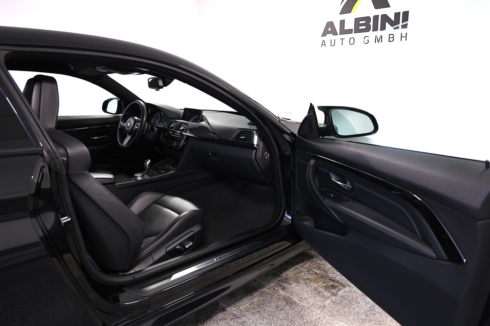 BMW M4 Coupé Competition DKG-image-12
